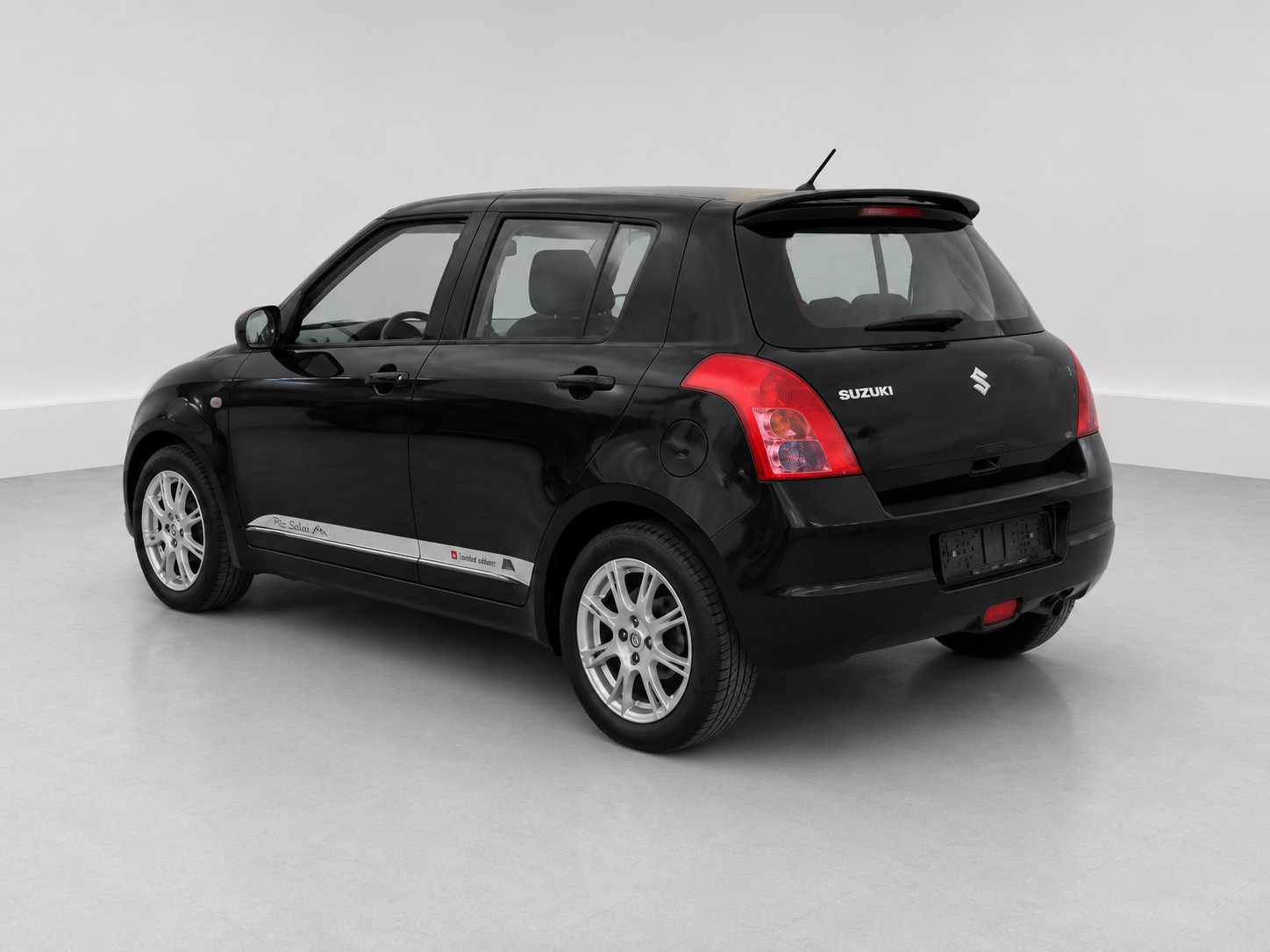 SUZUKI Swift 1.3i 16V GL Top 4x4-image-5