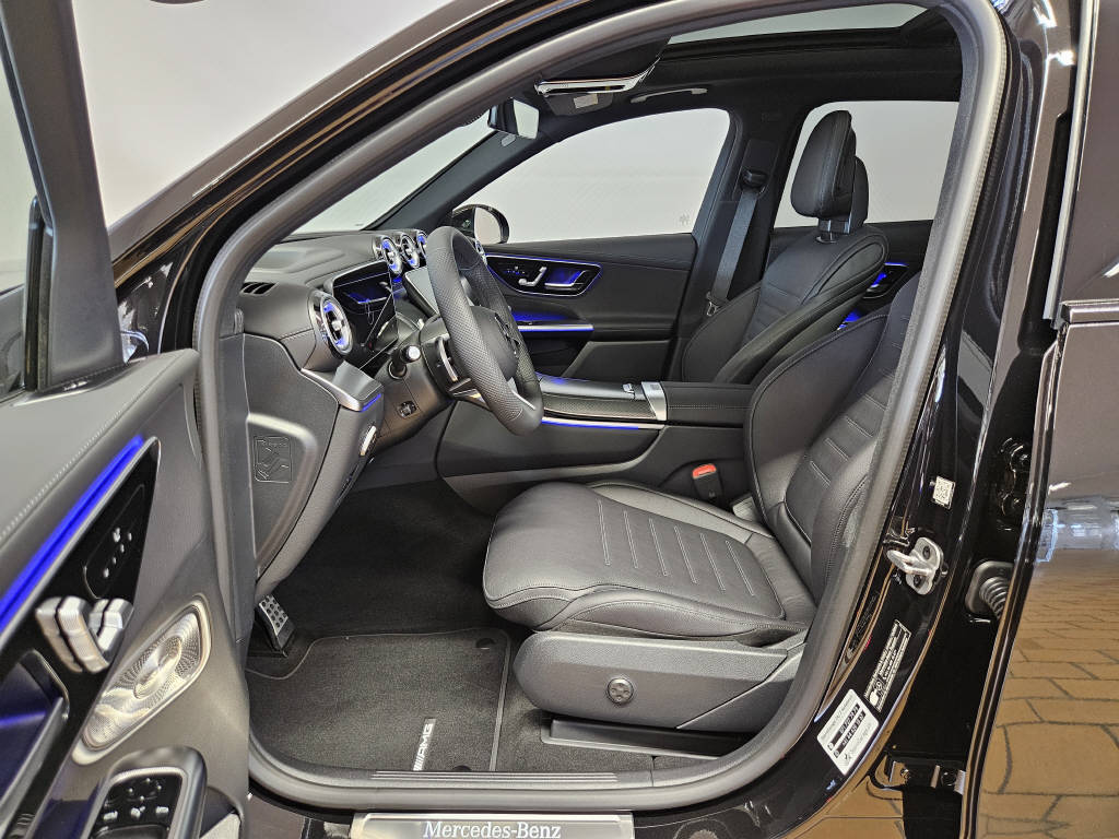 MERCEDES-BENZ GLC 300 4Matic AMG Line-image-6
