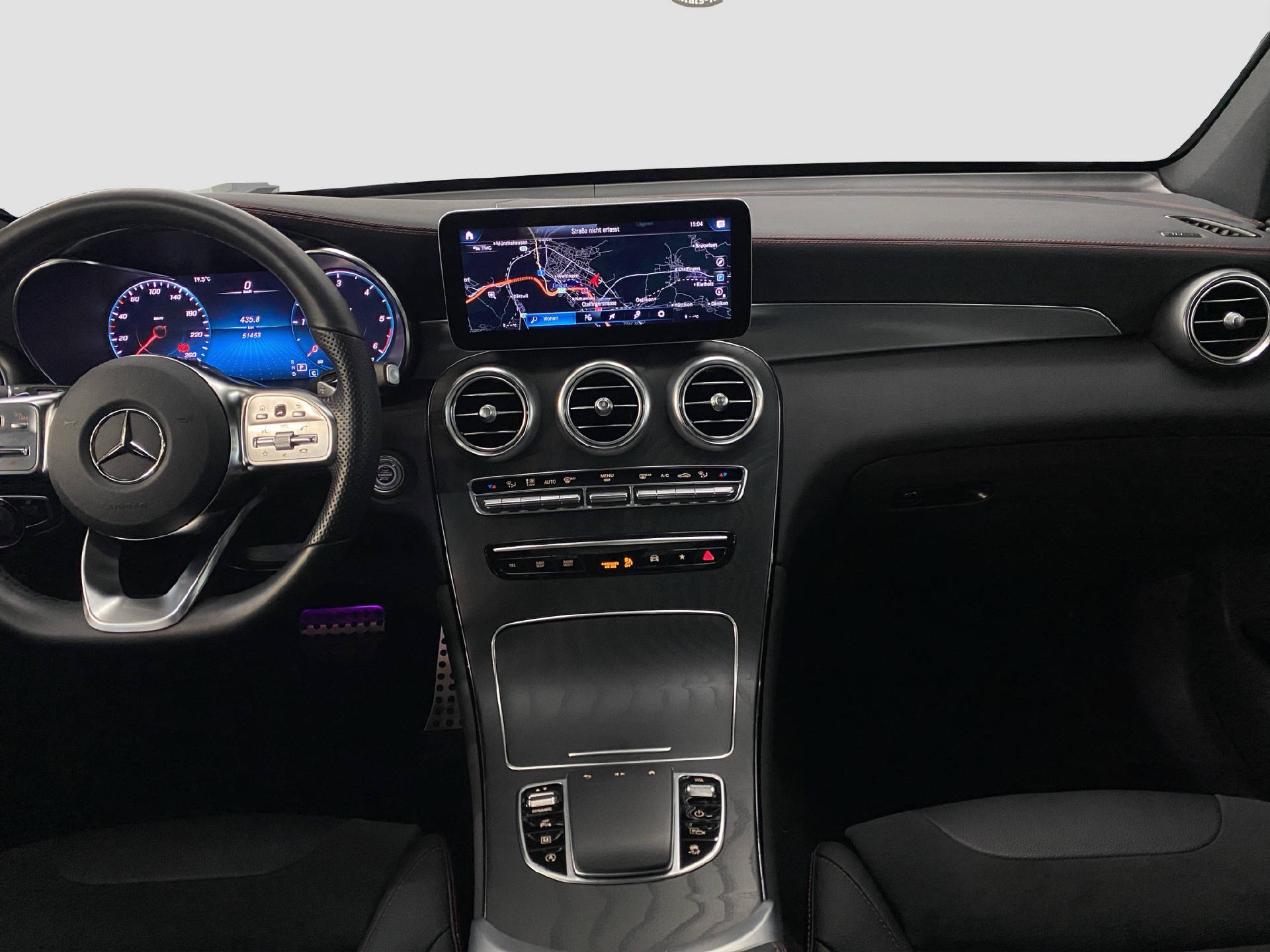 MERCEDES-BENZ GLC 300 d AMG Line 4MATIC-image-9