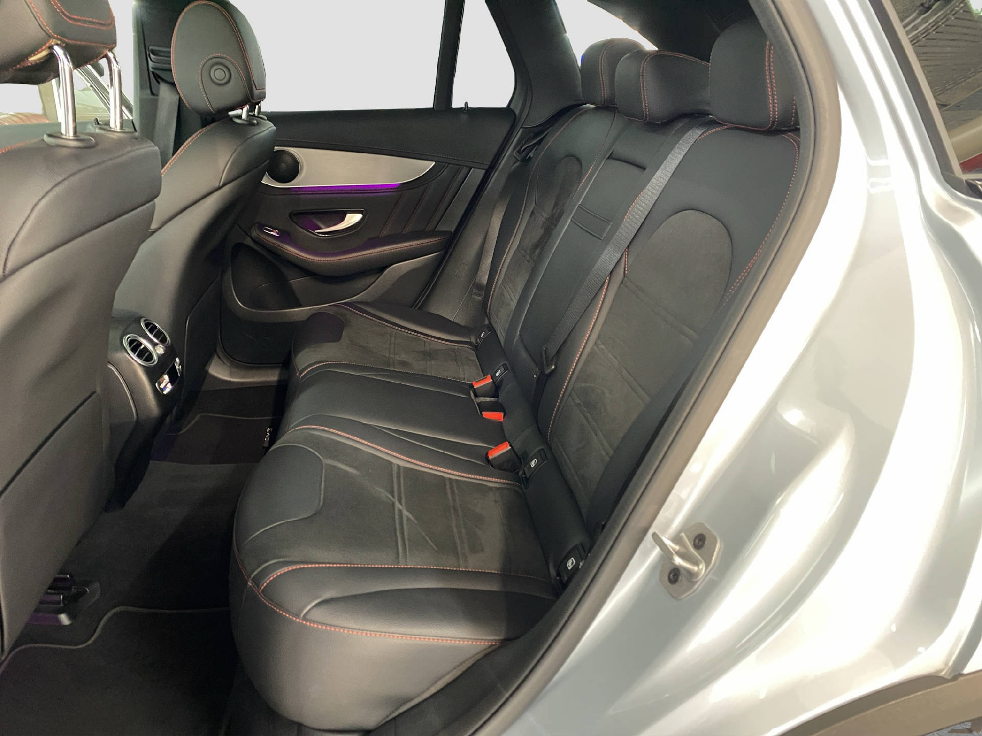 MERCEDES-BENZ GLC 300 d AMG Line 4MATIC-image-13