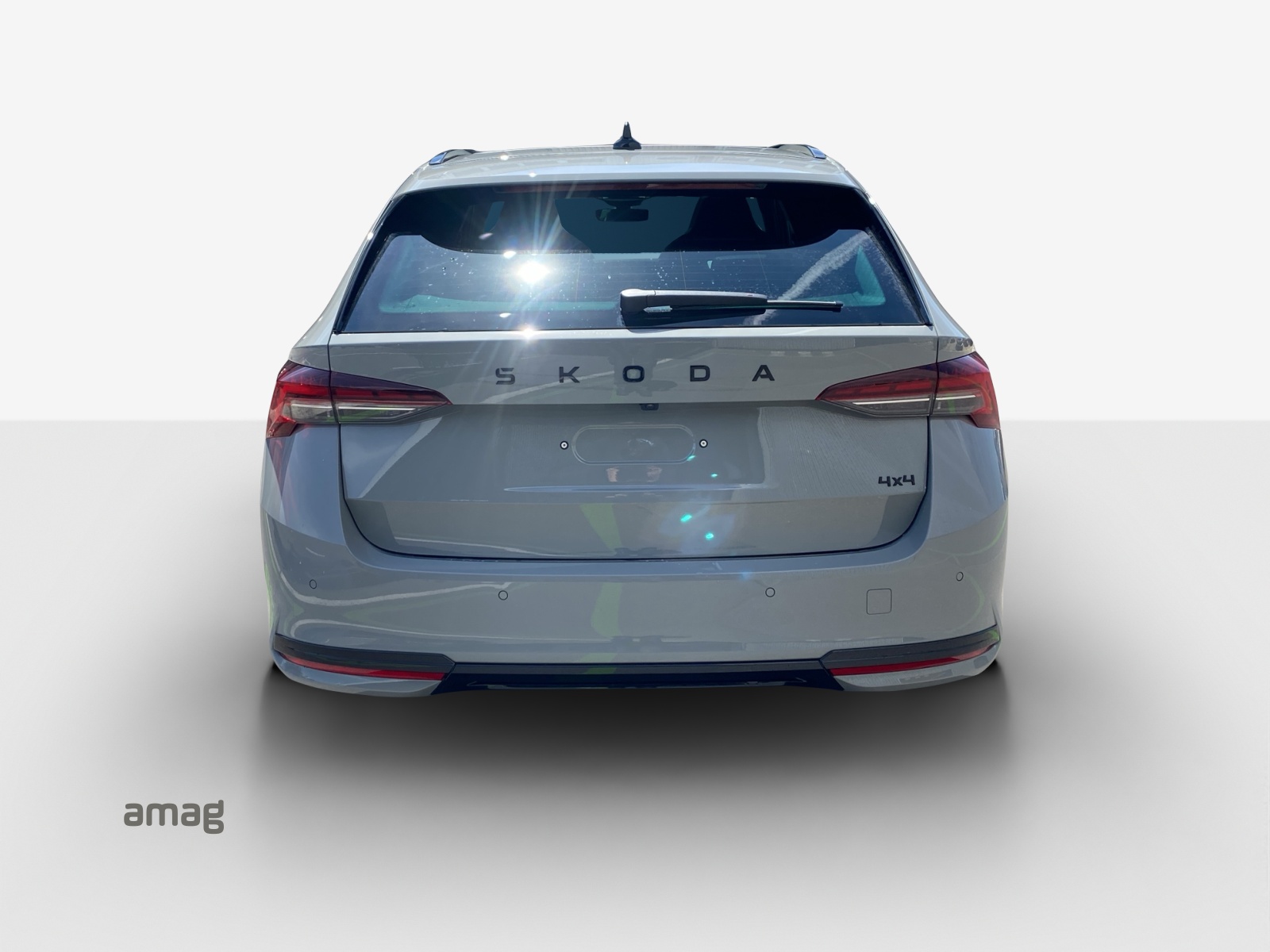 SKODA Octavia Combi 2.0 TSI DSG Dynamic 4x4-showroom-element-3