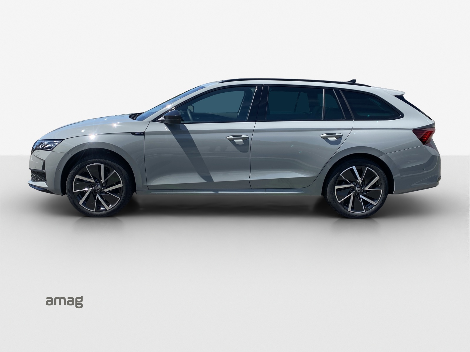 SKODA Octavia Combi 2.0 TSI DSG Dynamic 4x4-showroom-element-1