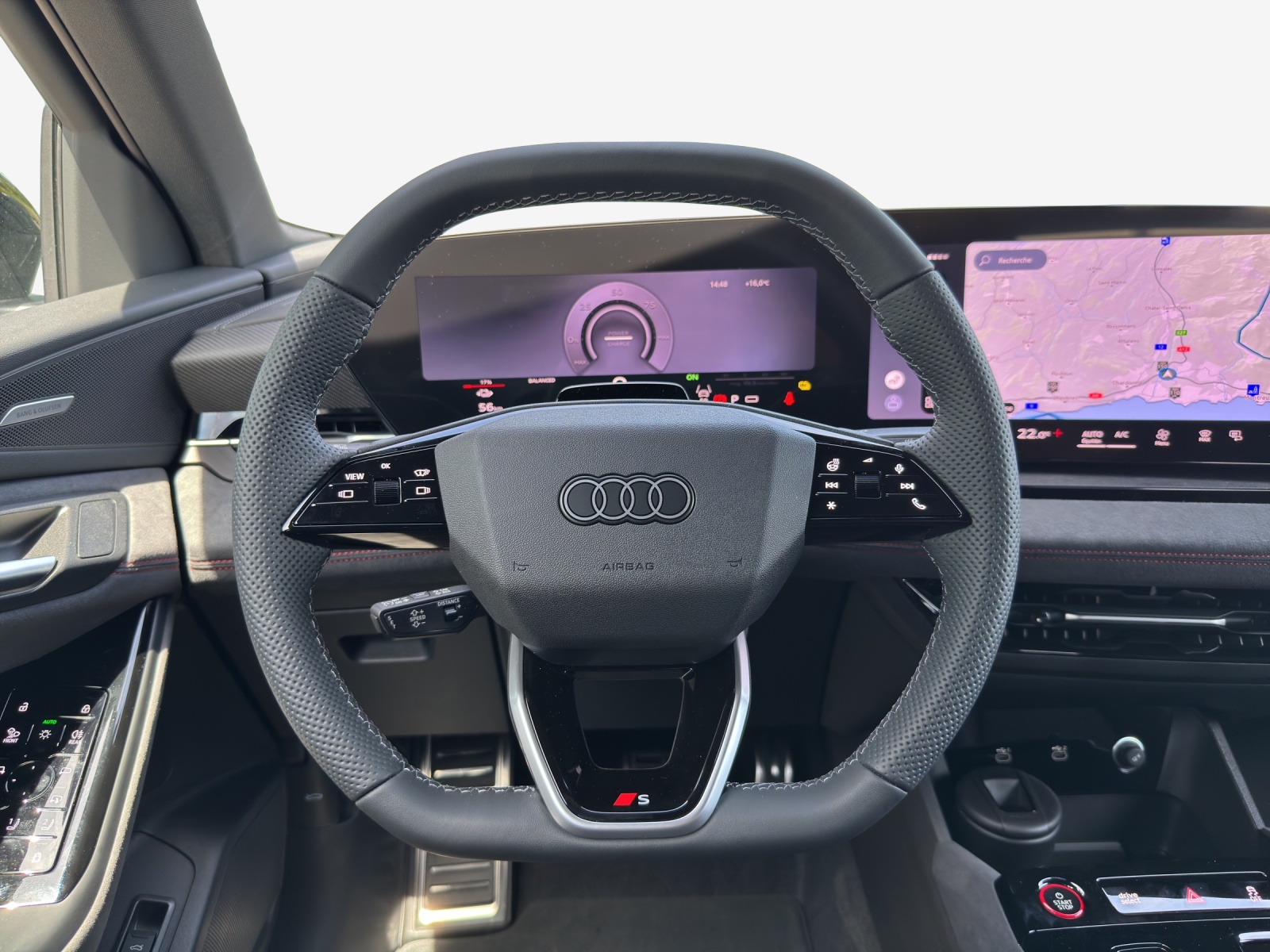 AUDI Q6 Sportback e-tron quattro-image-11