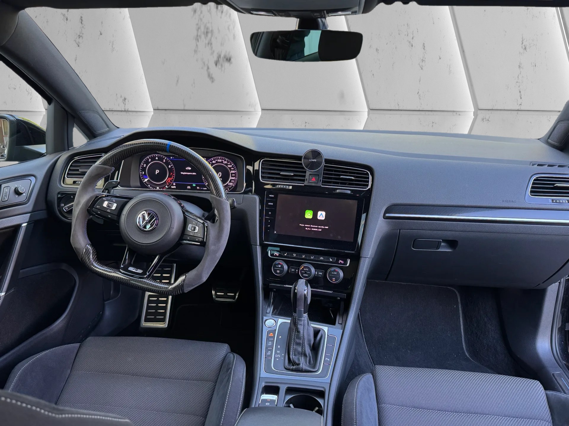 VW Golf 2.0 TSI R 4Motion DSG-image-10