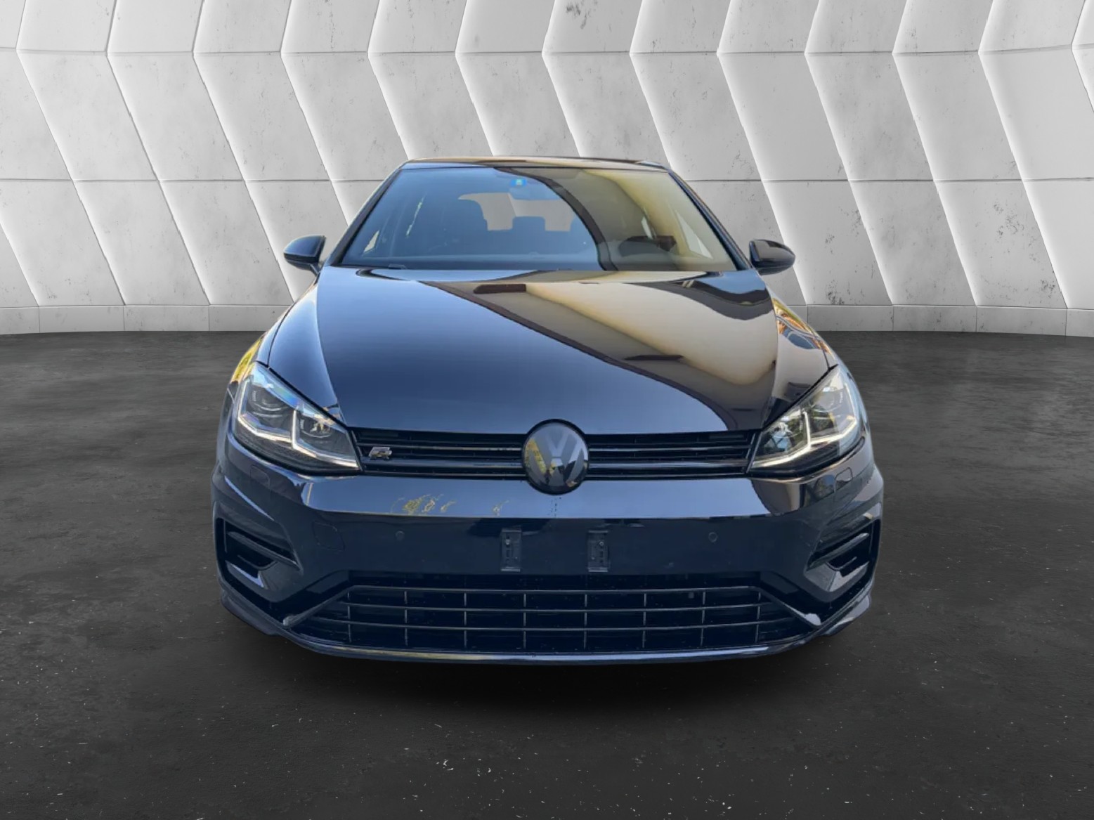 VW Golf 2.0 TSI R 4Motion DSG-image-6