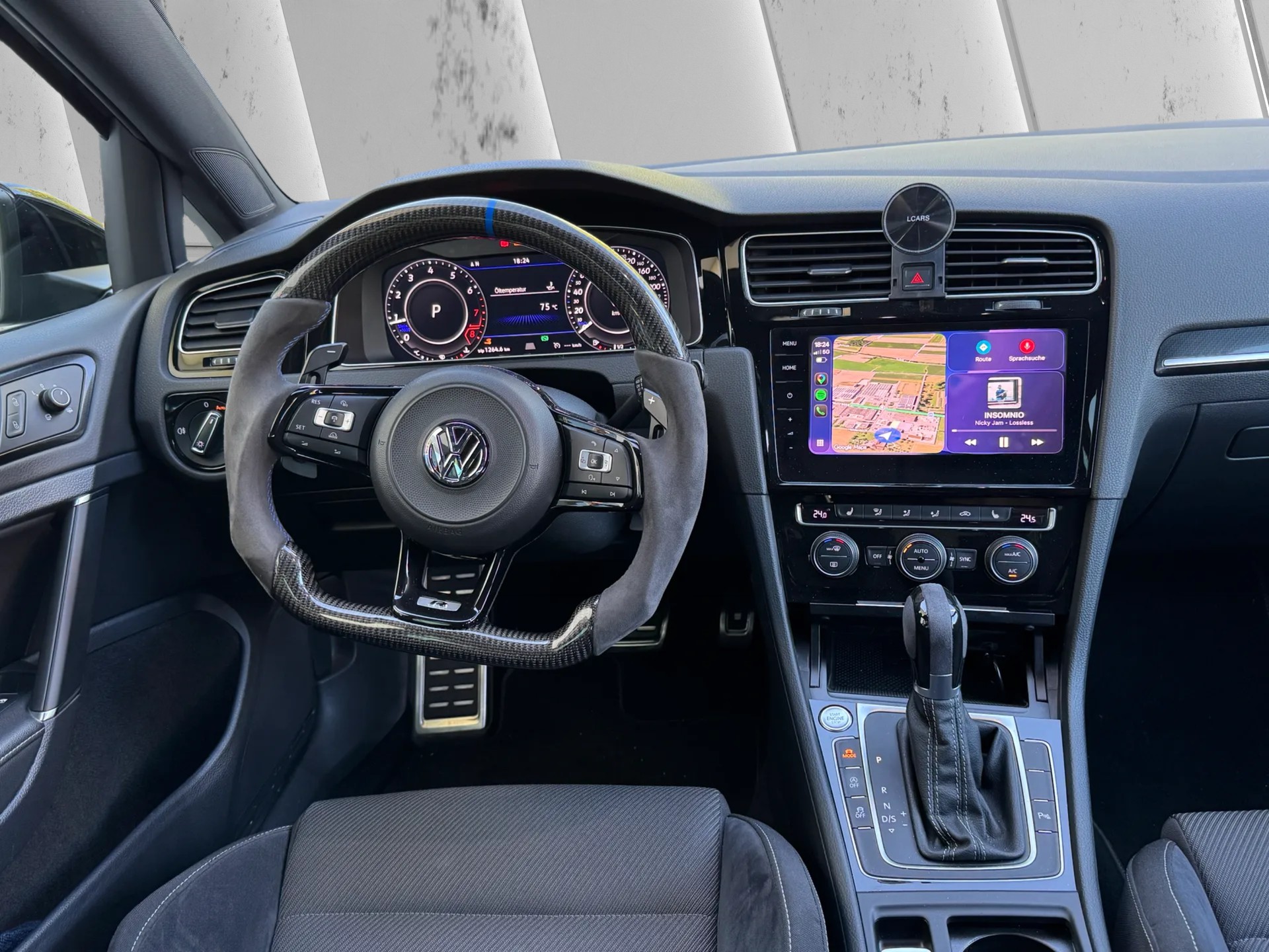 VW Golf 2.0 TSI R 4Motion DSG-image-11