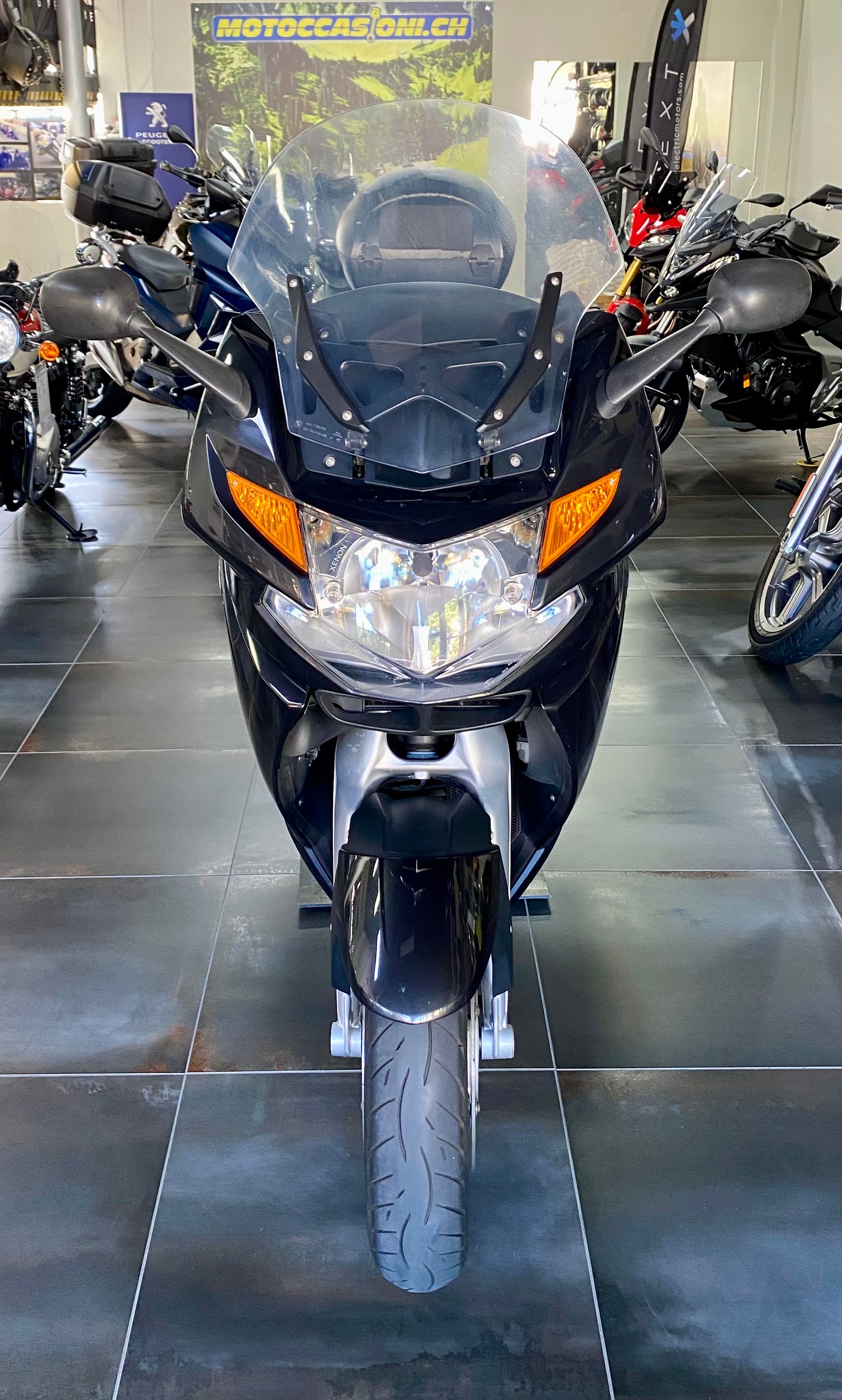 BMW K 1200 GT-image-2