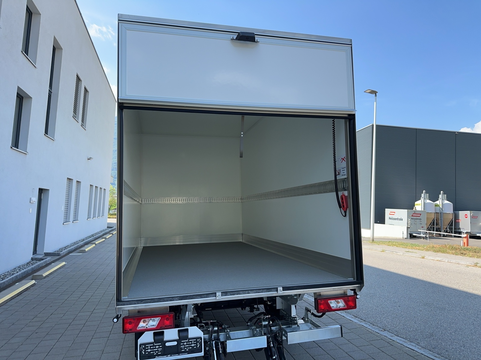 FORD Transit Kab.-Ch. 350 L3 2.0 EcoBlue 165 Trend-image-12