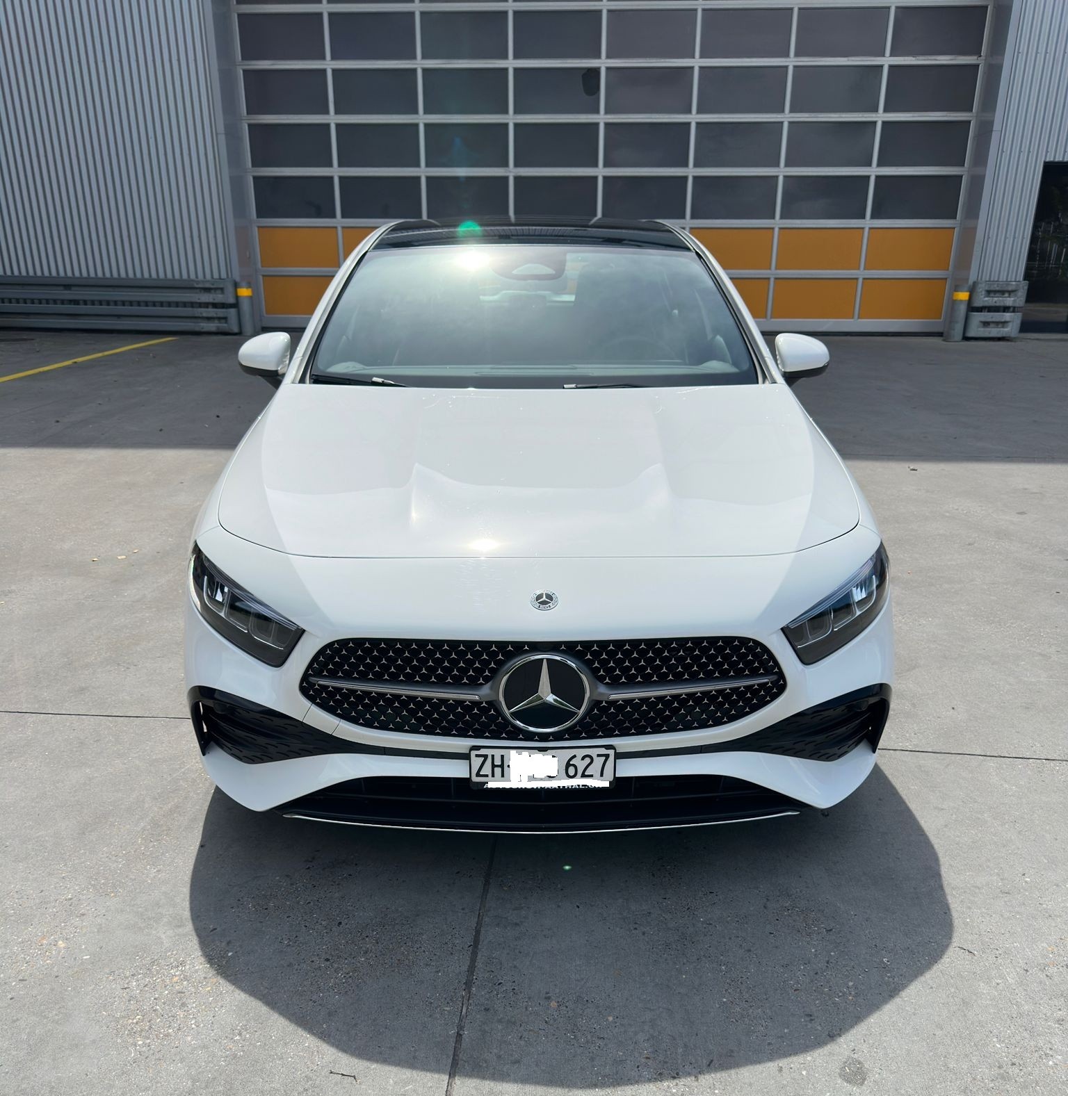 MERCEDES-BENZ A 180 AMG Line 7G-DCT ¦ Mild-Hybrid Benzin/Elektro ¦ Ambientebeleuchtung