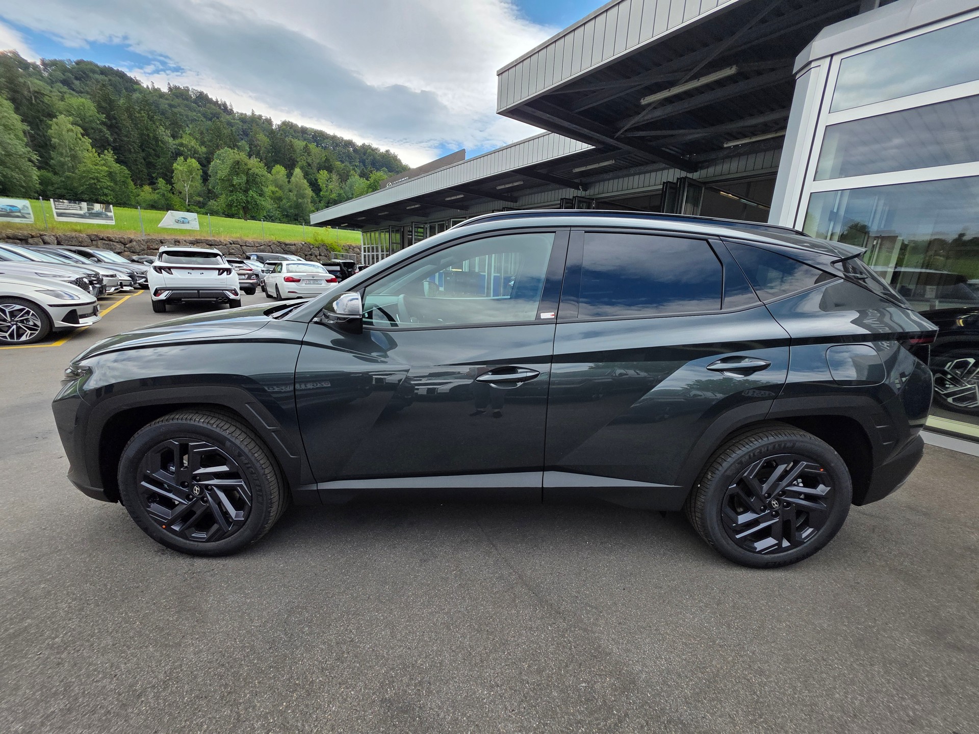 HYUNDAI Tucson 1.6 TGDi HEV 4WD Origo Black Line-showroom-element-3