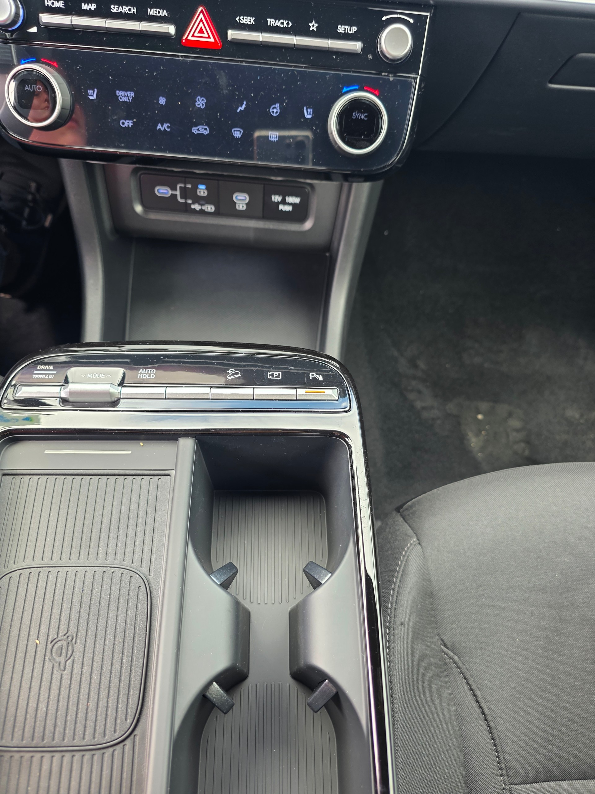 HYUNDAI Tucson 1.6 TGDi HEV 4WD Origo Black Line-image-13