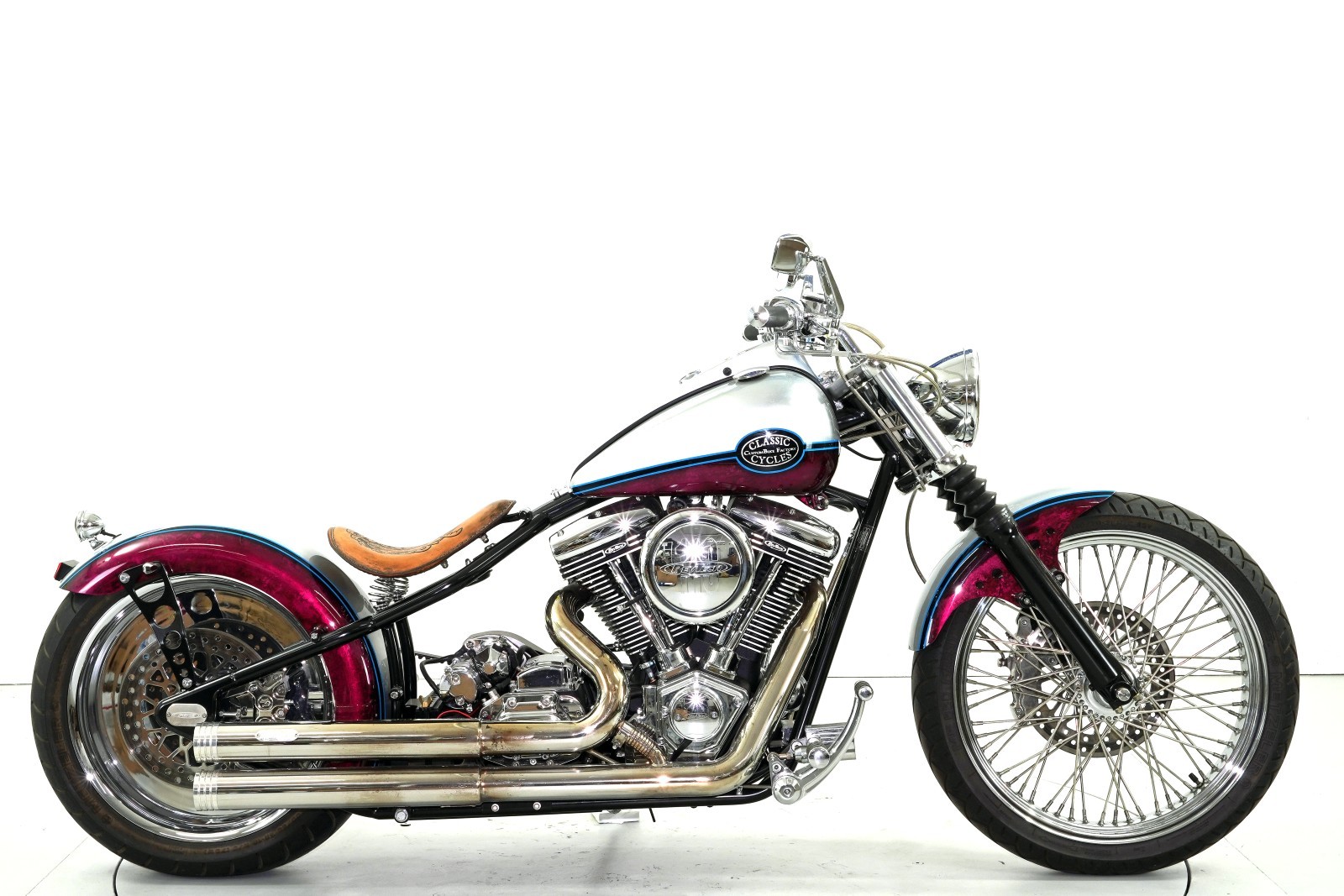 CLASSIC CYCLES Bobber 1801 ABS-image-3