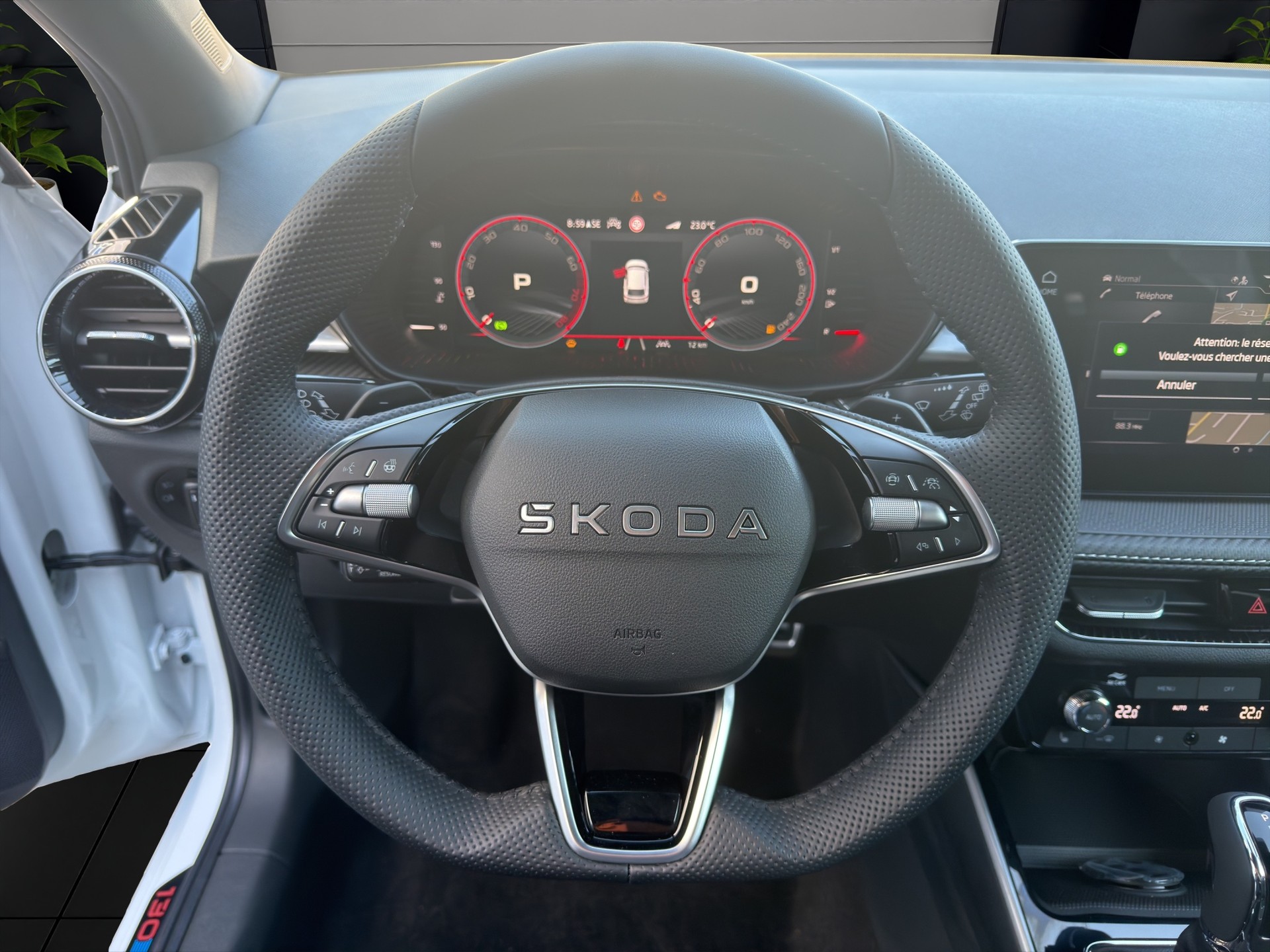 SKODA Fabia 1.5 TSI 130 DSG-image-10