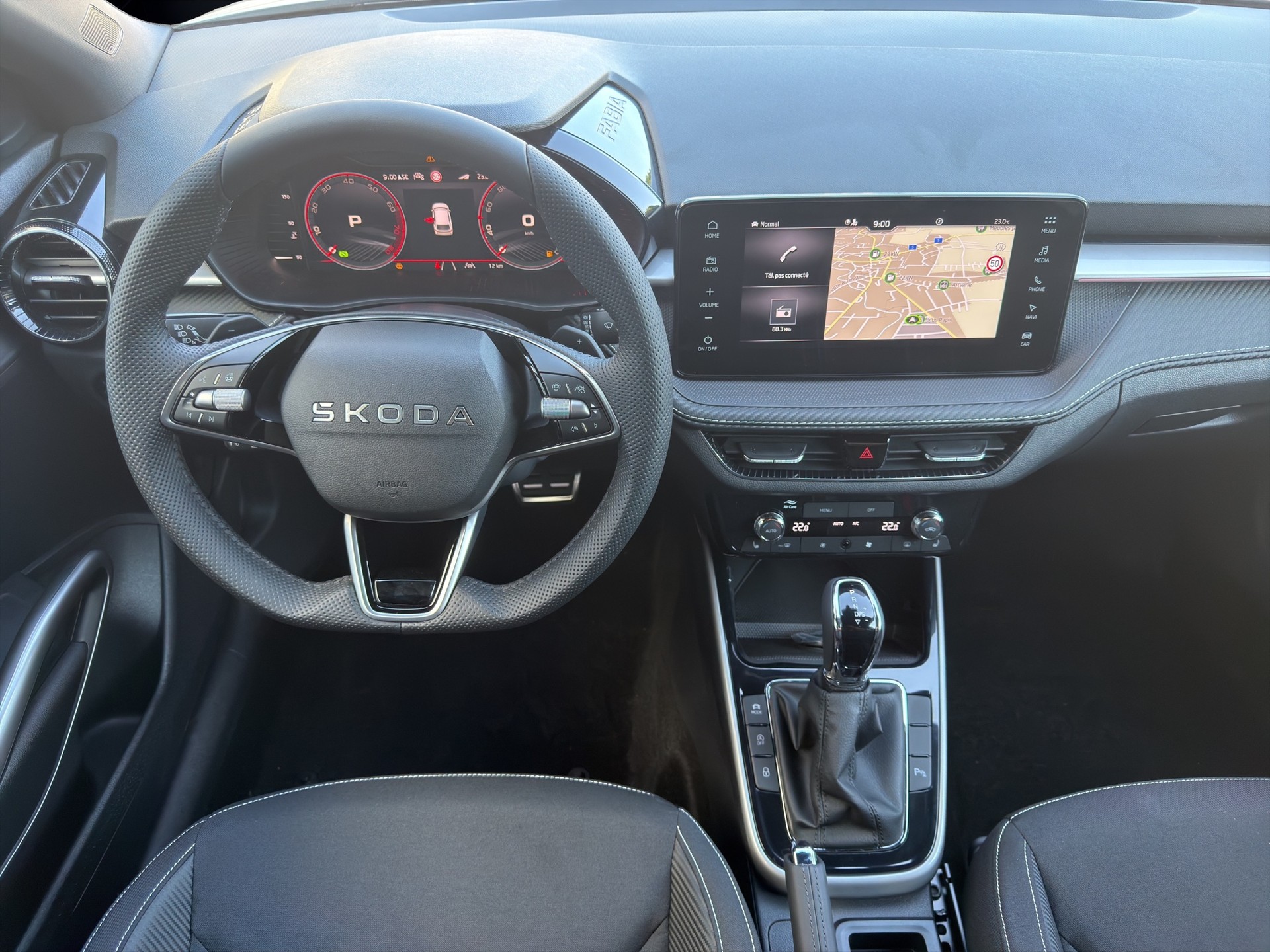 SKODA Fabia 1.5 TSI 130 DSG-image-9
