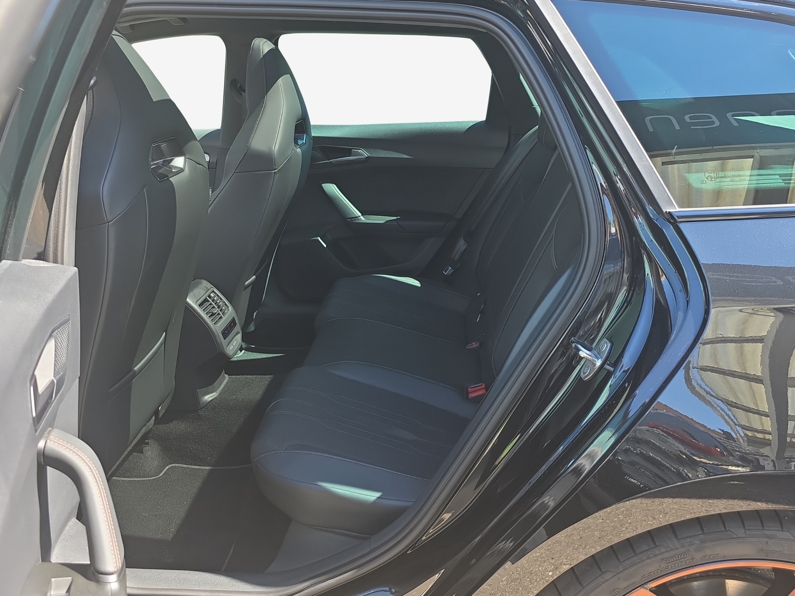CUPRA LEON ST 2.0 TSI VZ DSG 4Drive-image-11