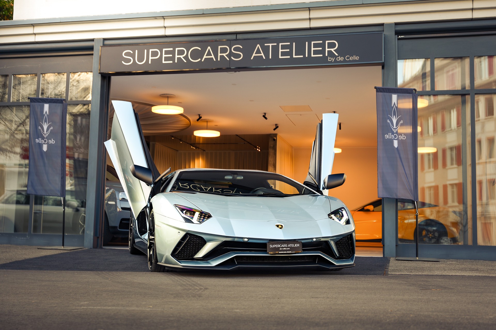 LAMBORGHINI Aventador S LP740-4 Coupé E-Gear-showroom-element-1