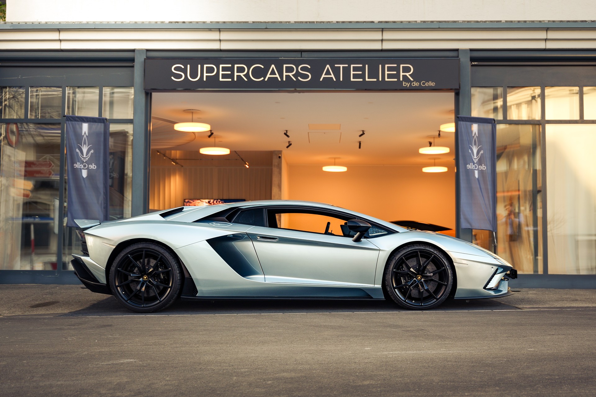 LAMBORGHINI Aventador S LP740-4 Coupé E-Gear-image-4