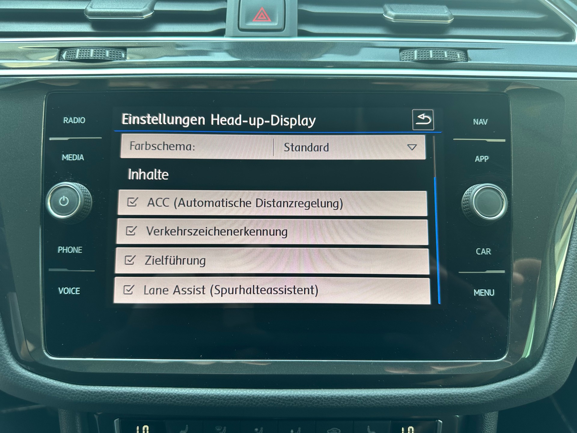 VW Tiguan 2.0TSI Highline 4Motion DSG-image-23
