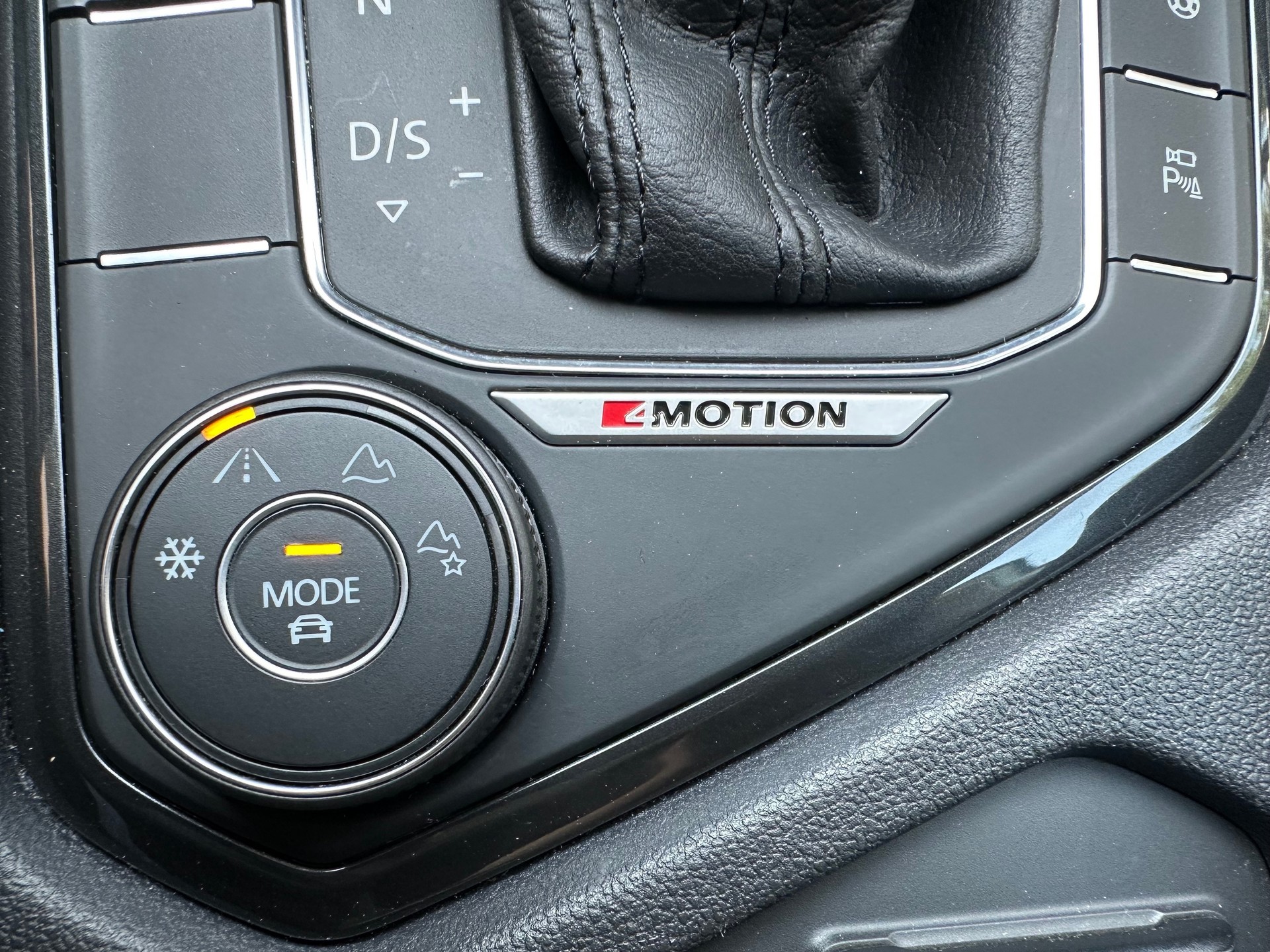 VW Tiguan 2.0TSI Highline 4Motion DSG-image-16