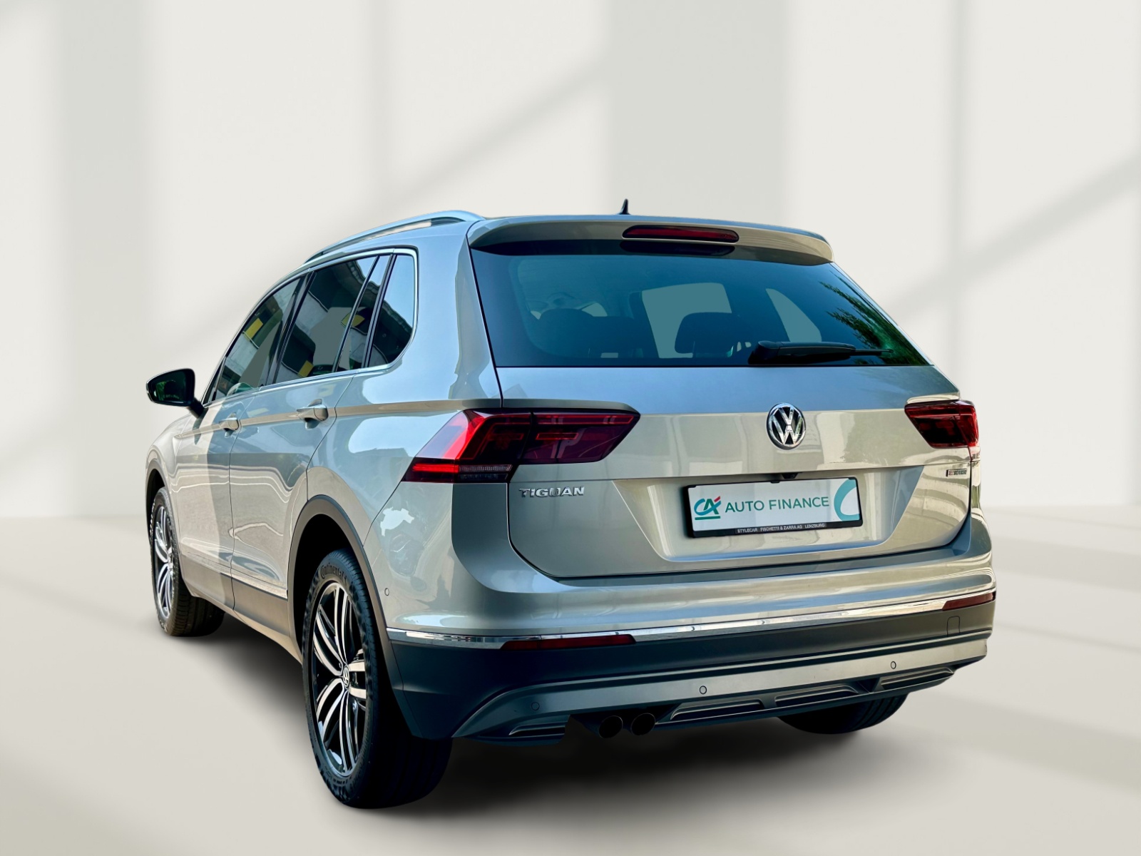 VW Tiguan 2.0TSI Highline 4Motion DSG-image-5