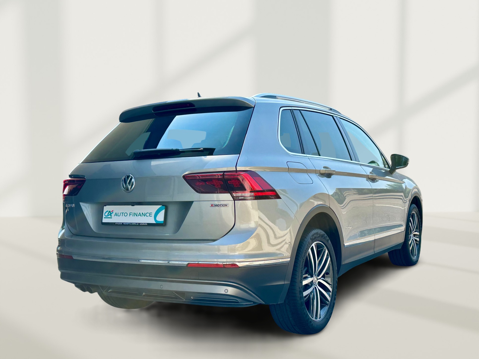 VW Tiguan 2.0TSI Highline 4Motion DSG-image-6