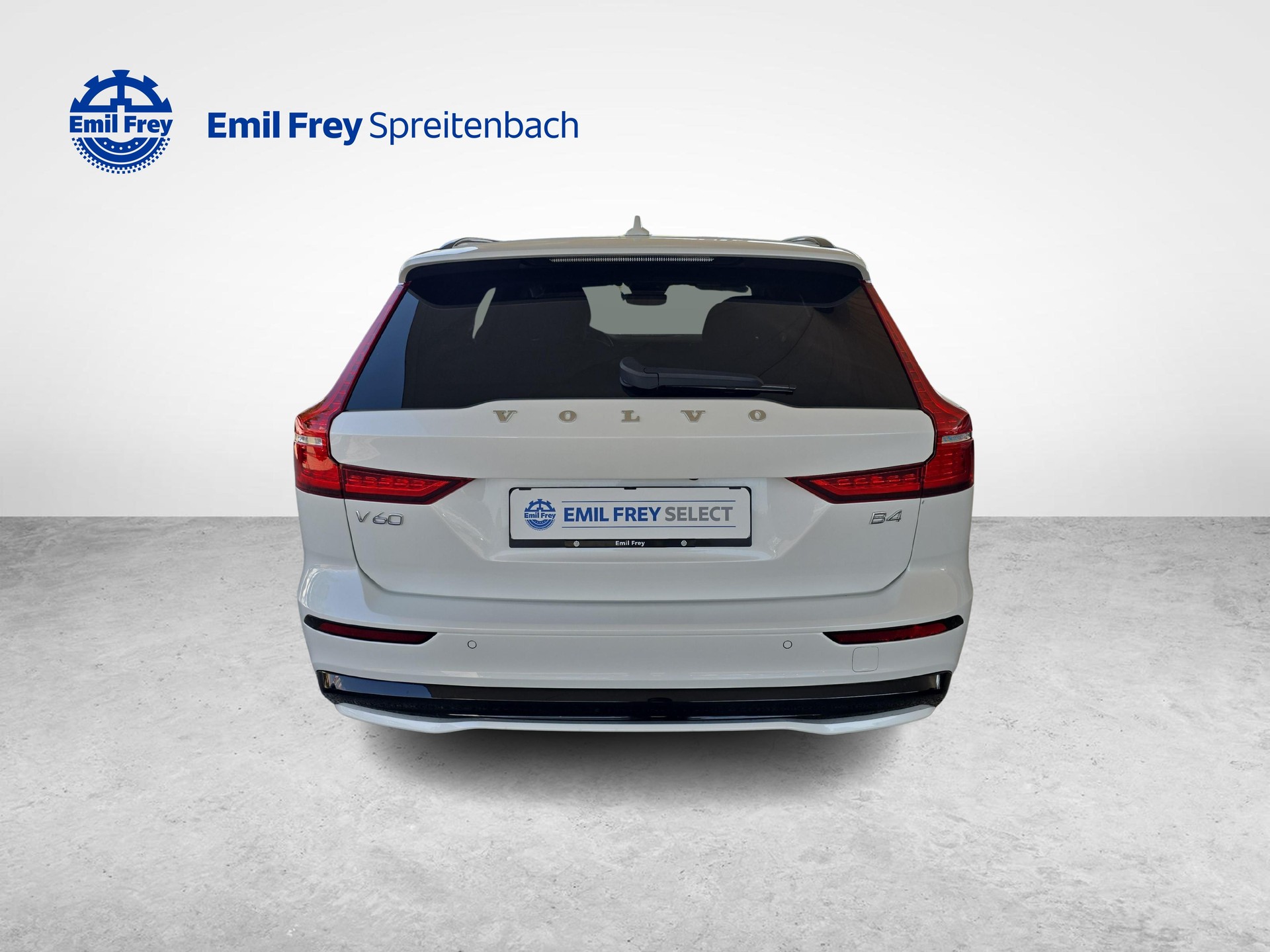 VOLVO V60 2.0 B4 Plus Dark-showroom-element-3
