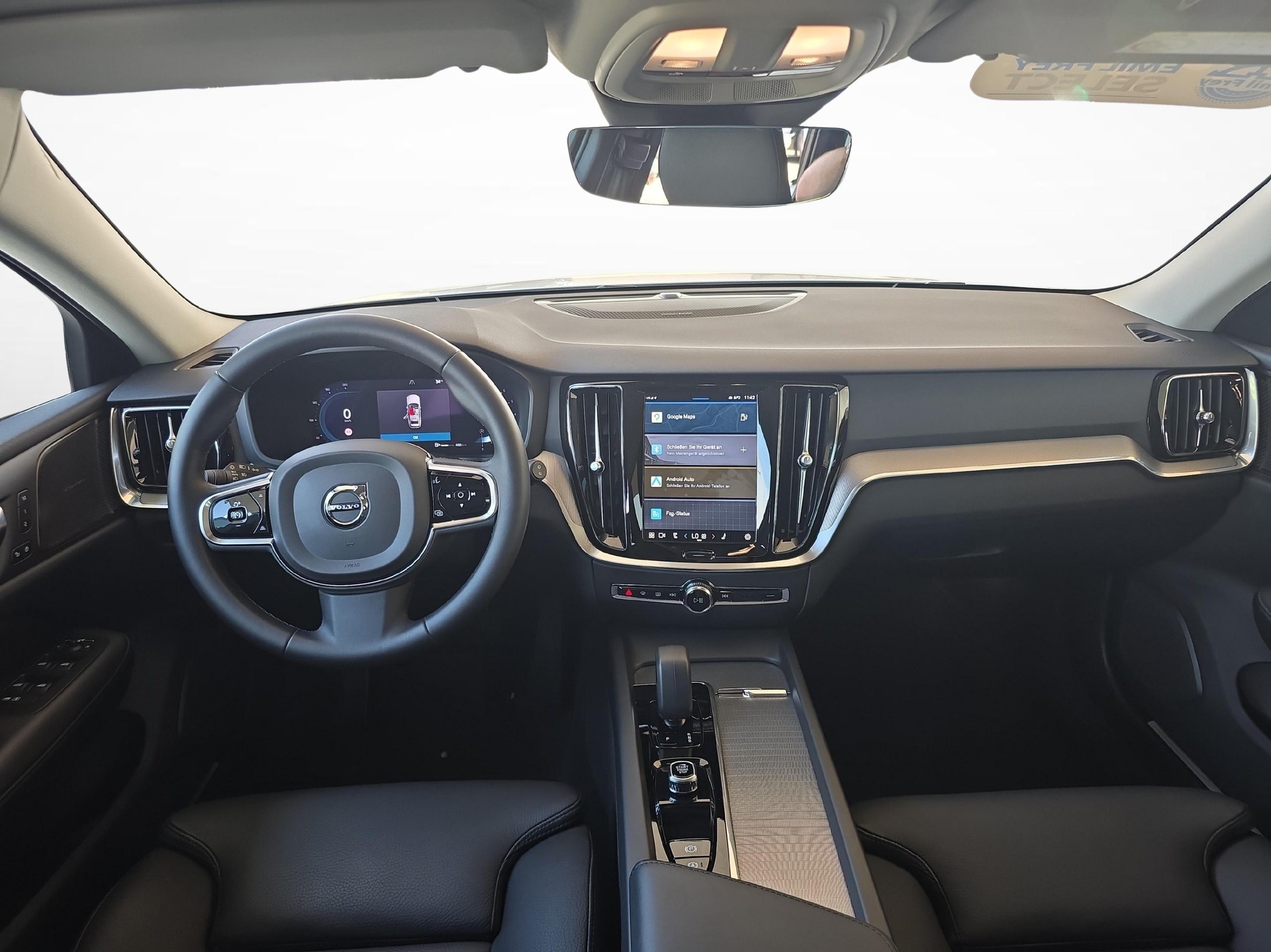 VOLVO V60 2.0 B4 Plus Dark-image-8