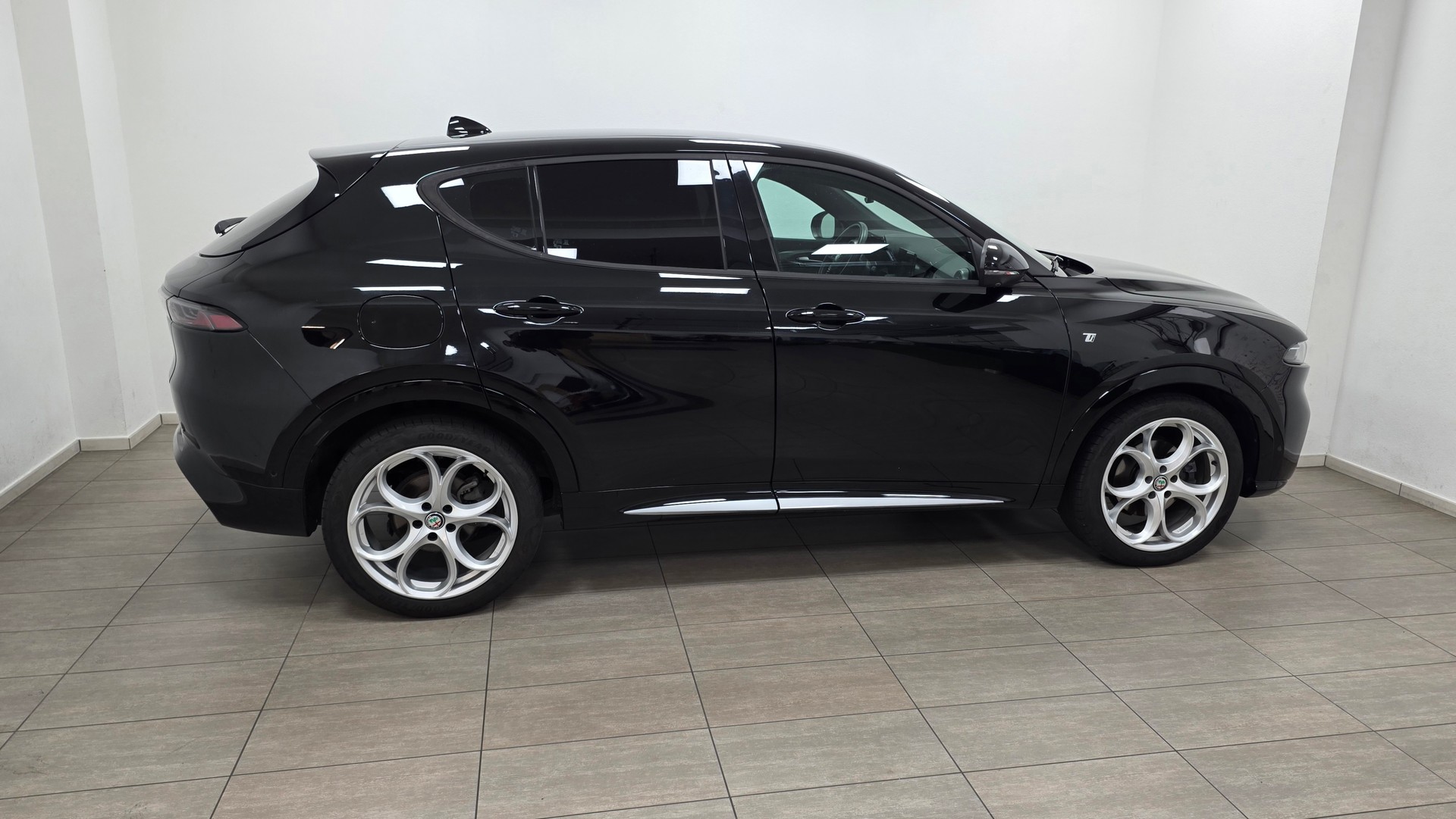 ALFA ROMEO Tonale 1.6 JTD Ti Pack Premium Sky-image-2
