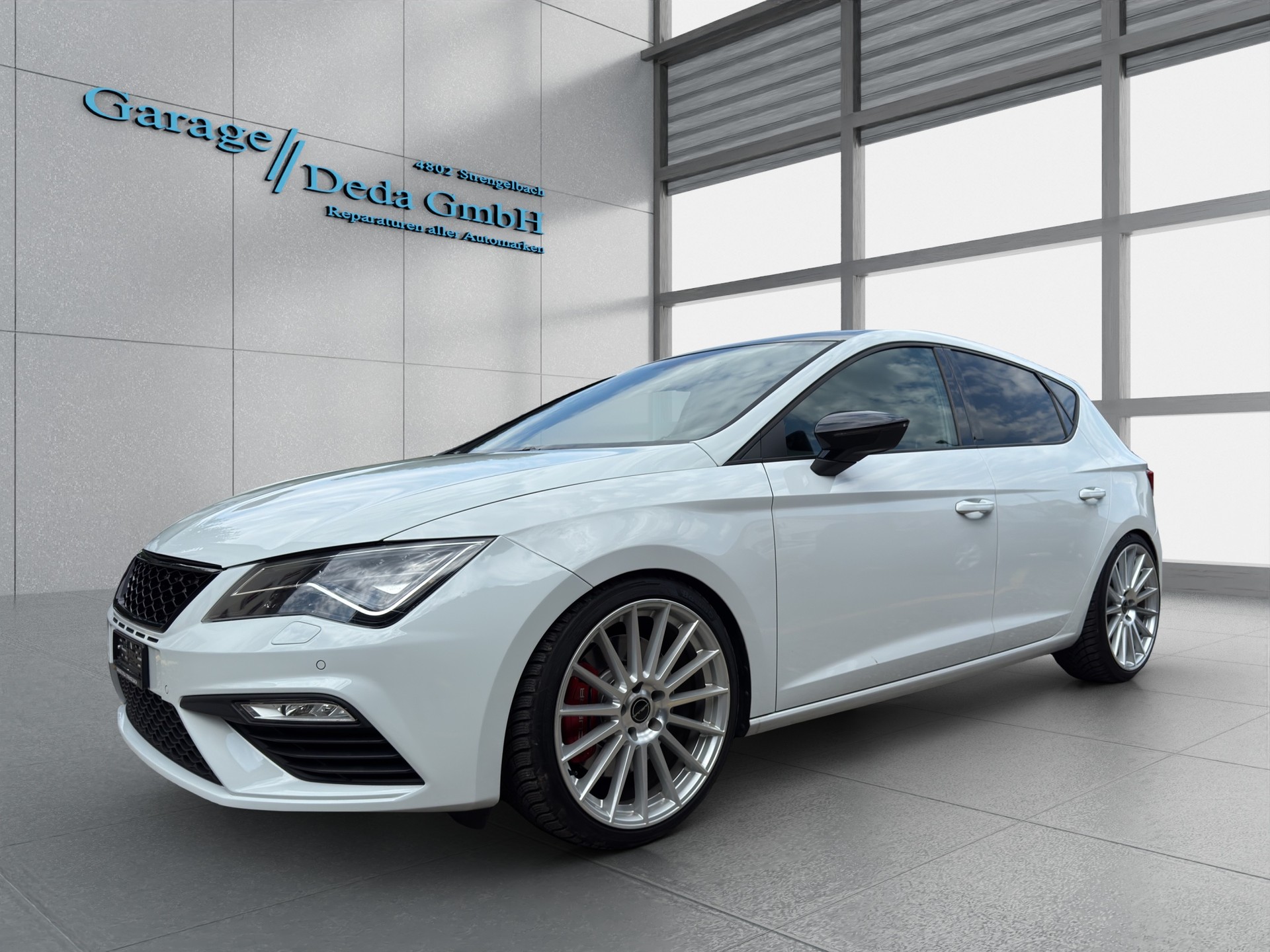 SEAT Leon 2.0 TSI Cupra 300 DSG