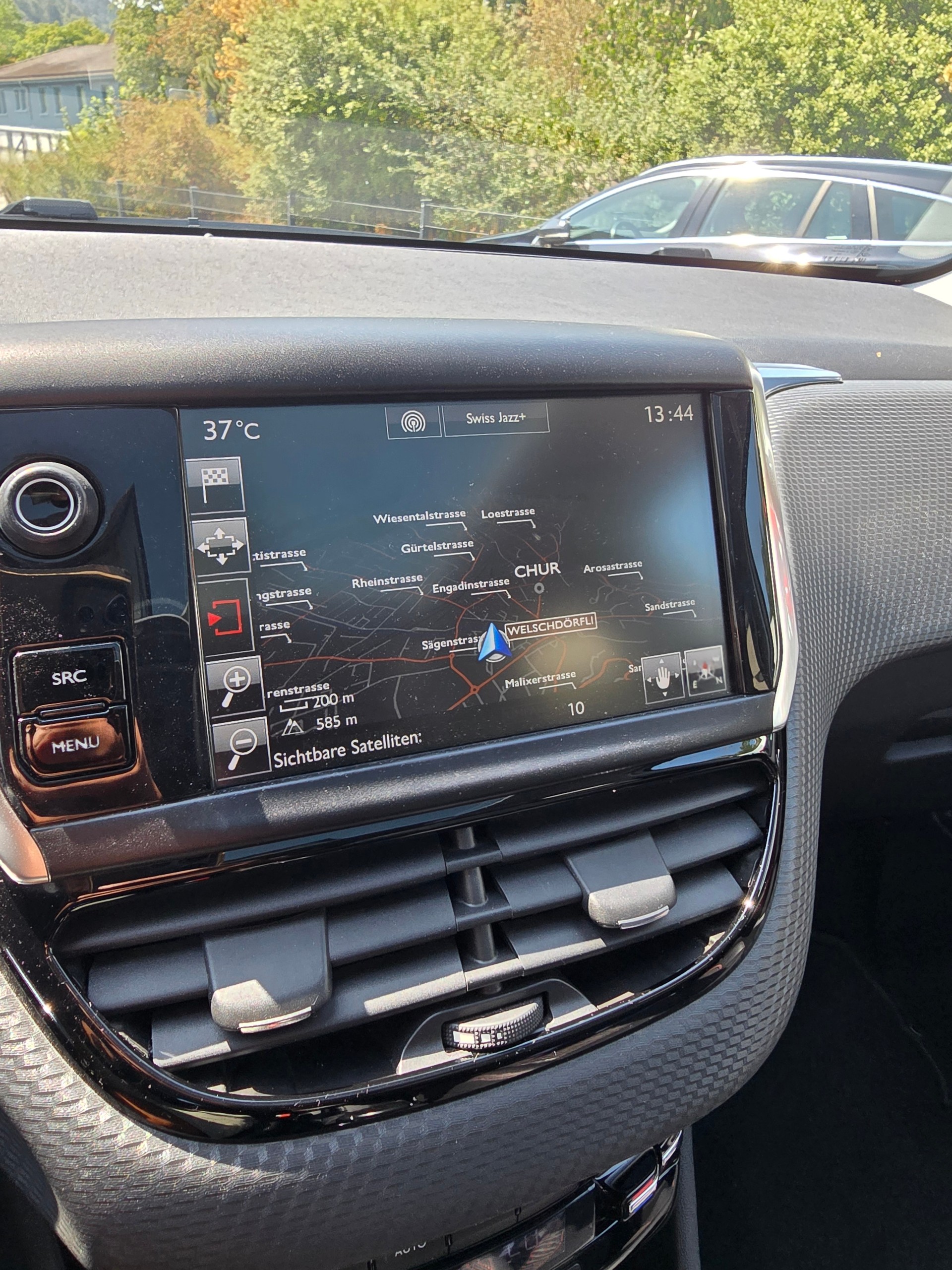 PEUGEOT 208 1.2 PureTech GT Line-image-11