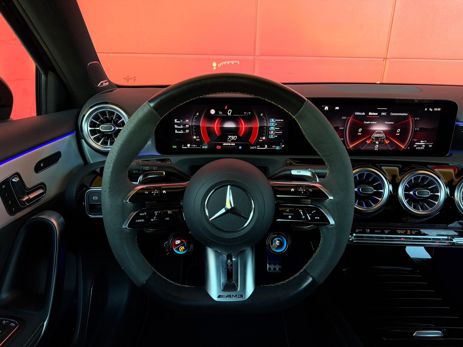 MERCEDES-BENZ A 45 S AMG 4Matic+ Speedshift-image-9