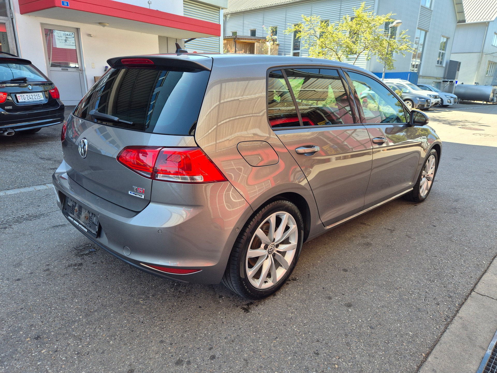 VW Golf 1.4 TSI Lounge-image-4