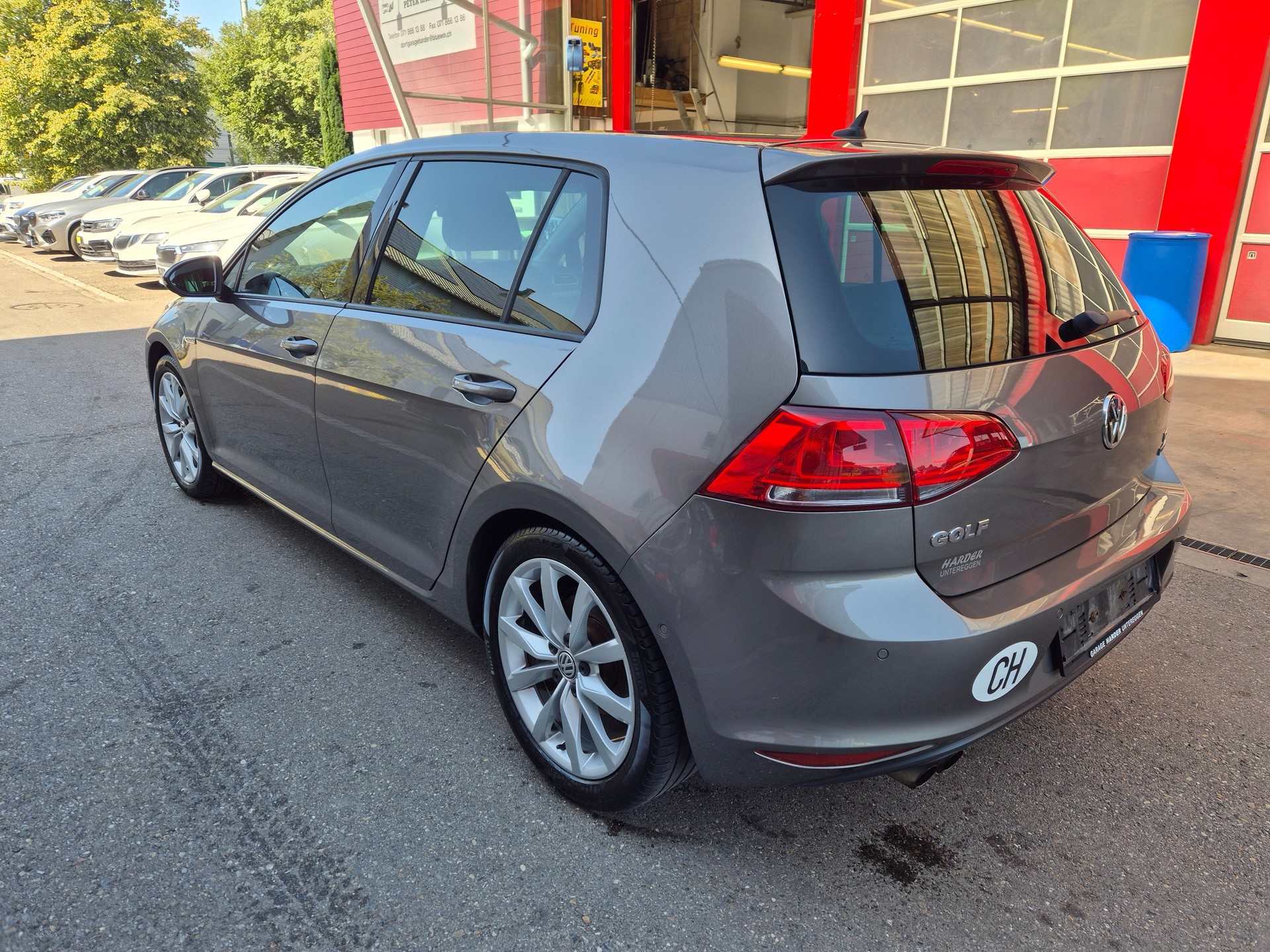 VW Golf 1.4 TSI Lounge-image-3