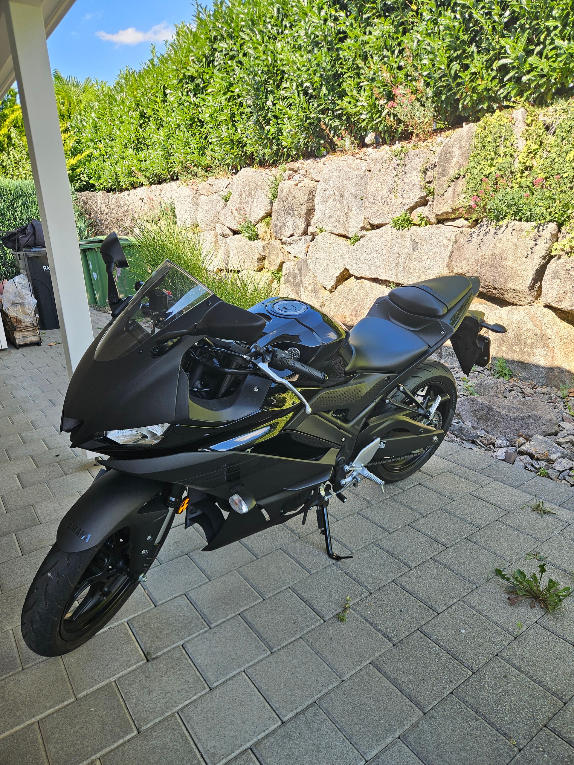 YAMAHA YZF-R3 ABS-image-1