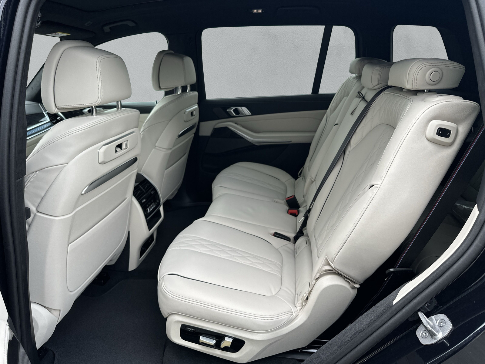 BMW X7 xDrive 48V 40d M Sport Pro Steptronic-image-11