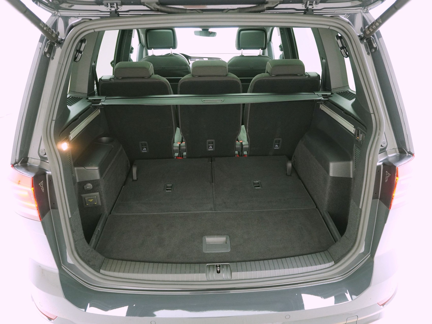 VW Touran 1.5 TSI DSG R-Line Black Style **VW Werksgarantie bis 12/2030**-image-15