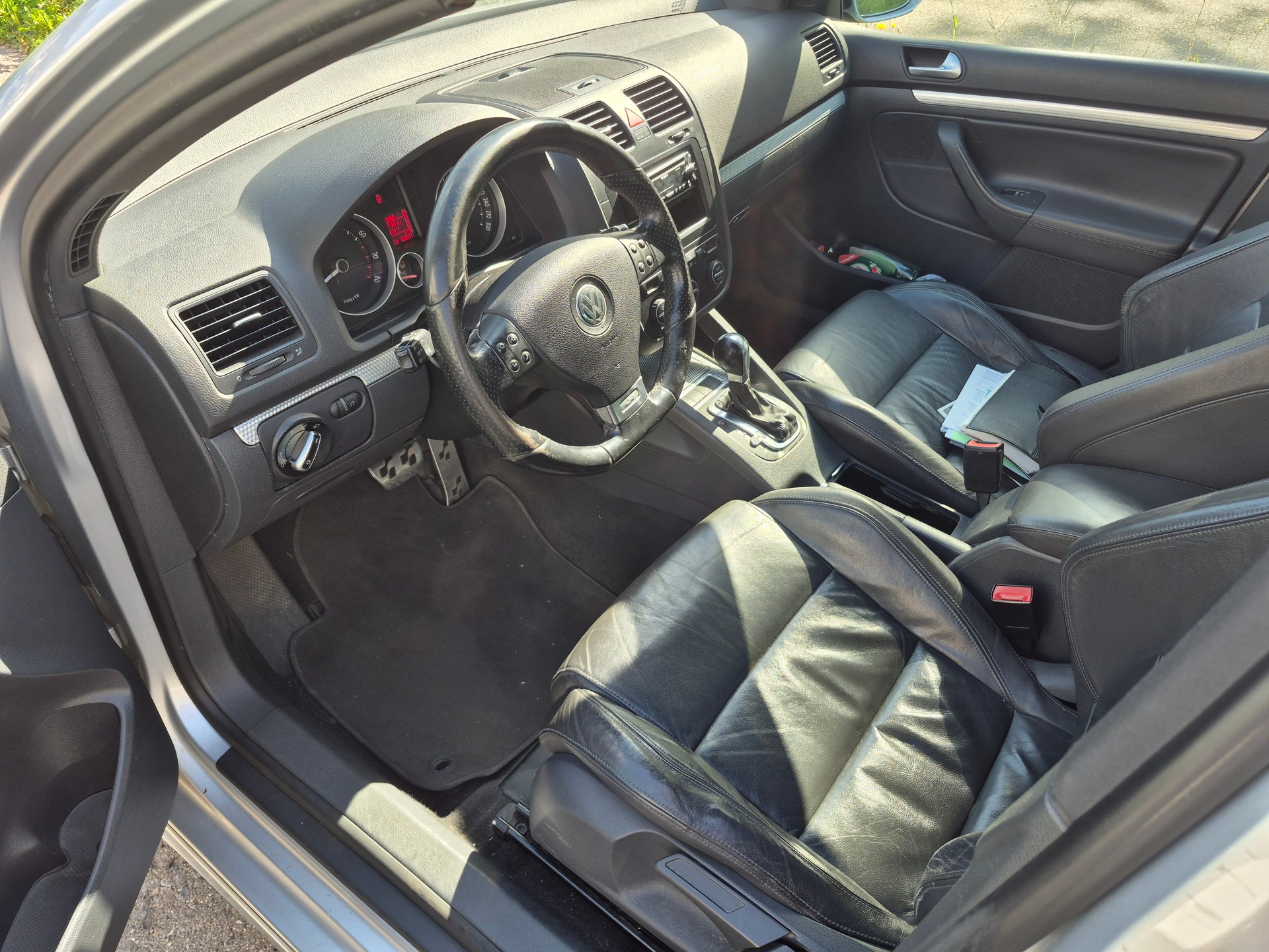 VW Golf R32 4Motion DSG-image-7
