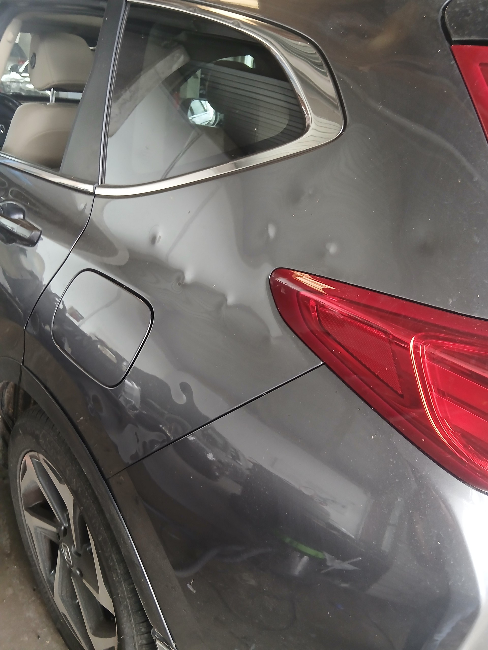 HONDA CR-V 1.5 i-VTEC Executive 4WD Automatic-image-6