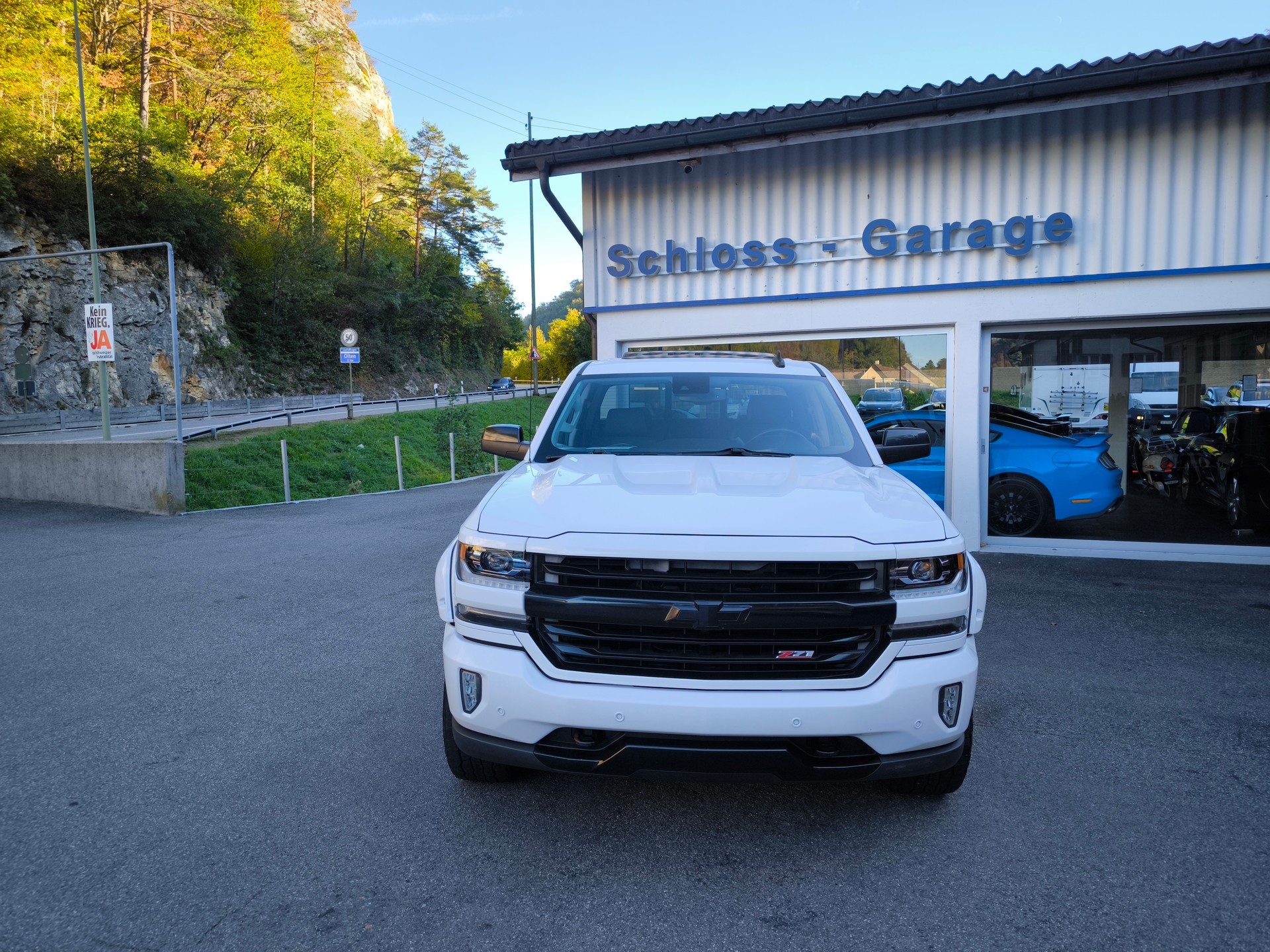 CHEVROLET Silverado 1500 Crew Cab 5.3 AWD-showroom-element-3