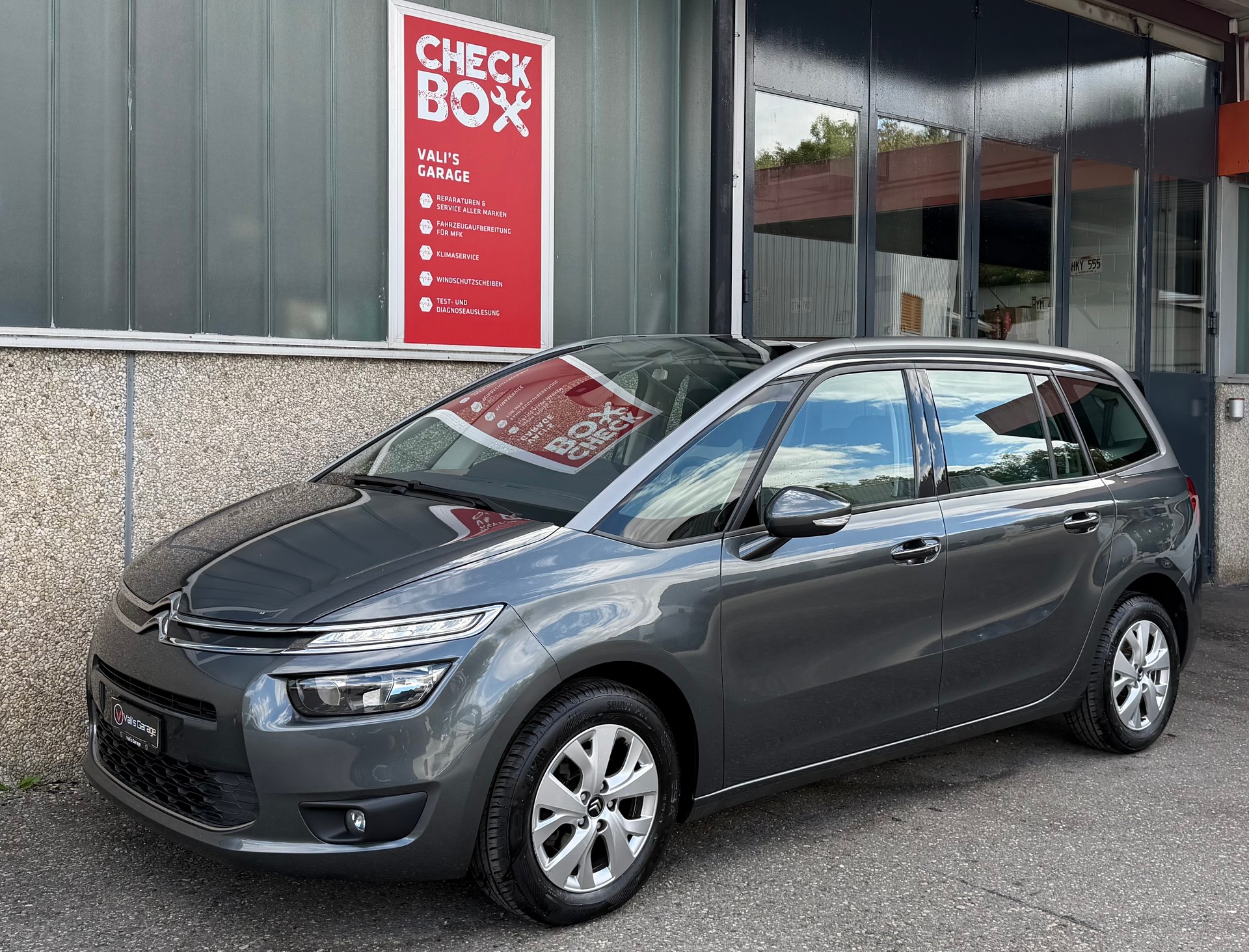 CITROEN Grand C4 Picasso 1.6 e-HDi Attraction EGS6
