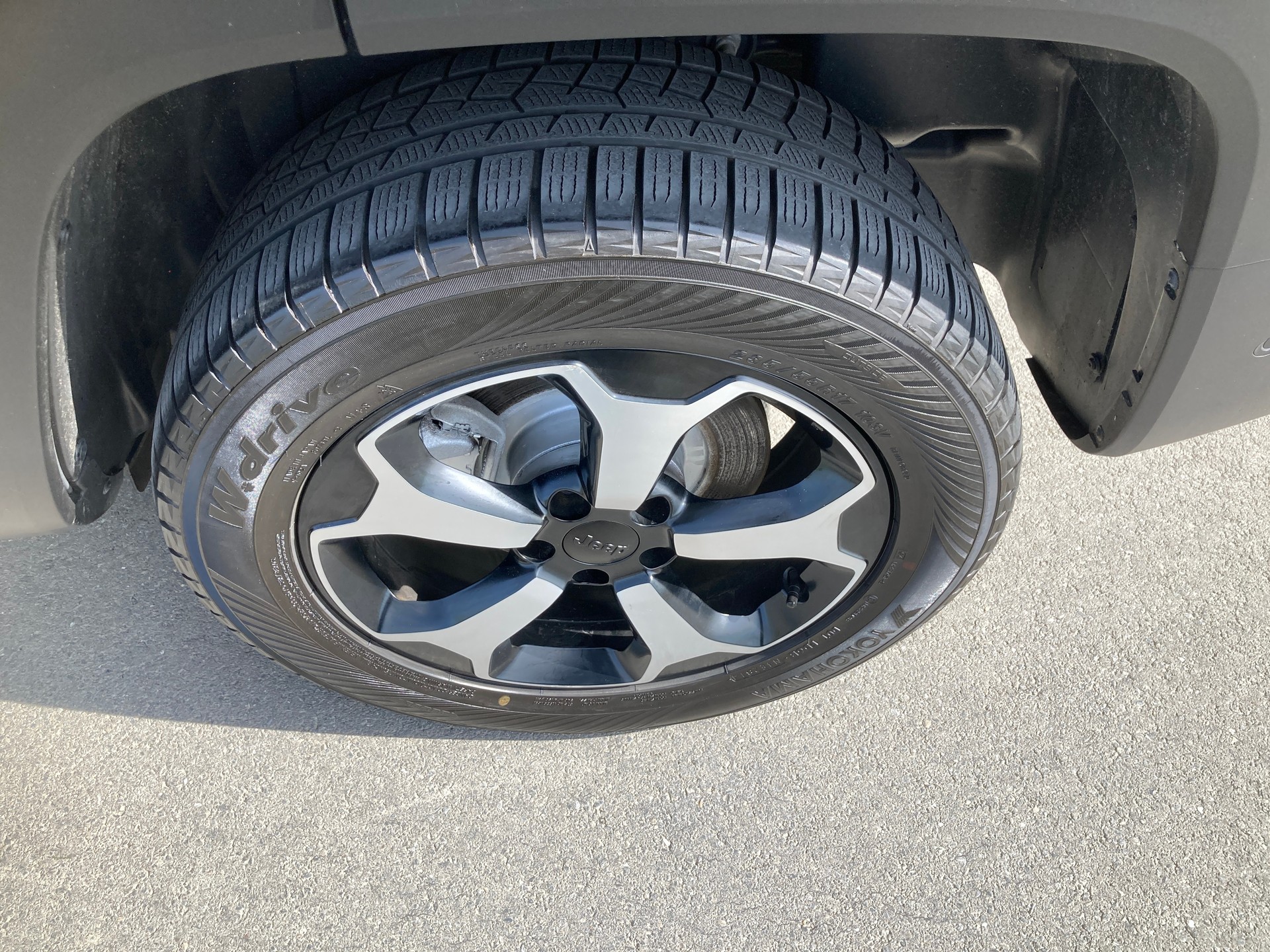 JEEP Renegade 1.3 T PHEV Trailhawk AWD mit Geländeuntersetzung-image-13
