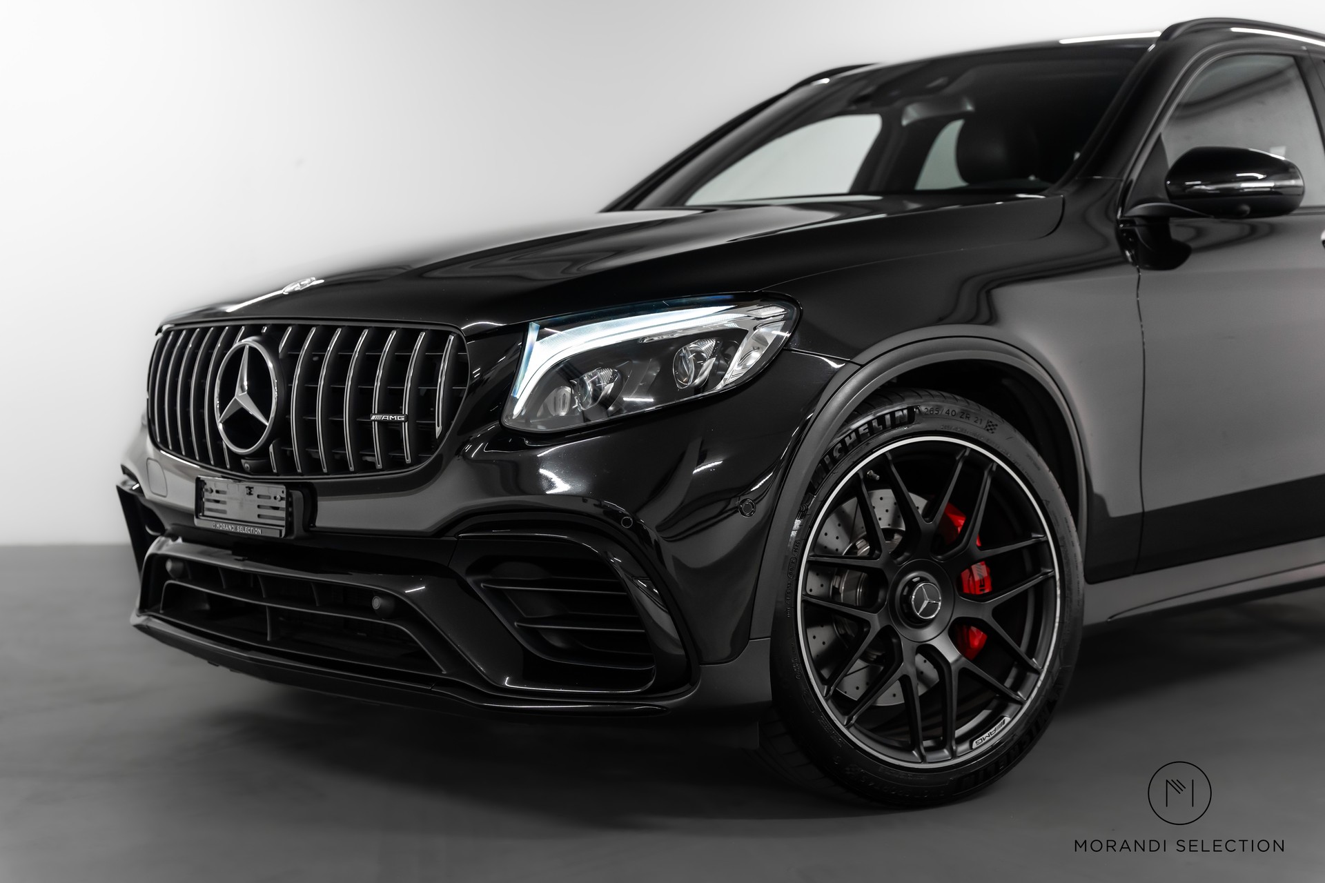 MERCEDES-BENZ GLC 63 S AMG 4m+-showroom-element-3