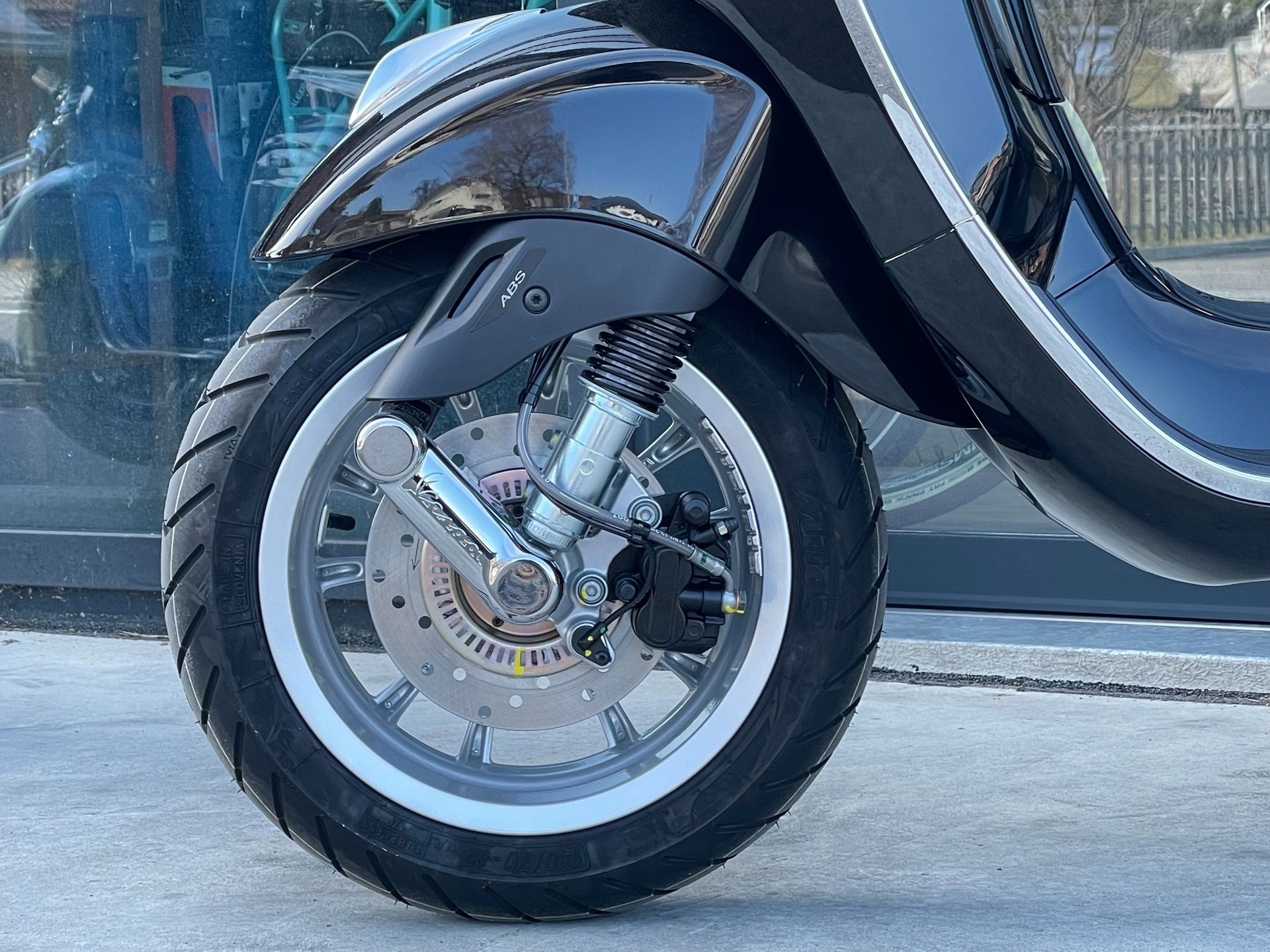 PIAGGIO Vespa 125 Primavera  ABS-image-2