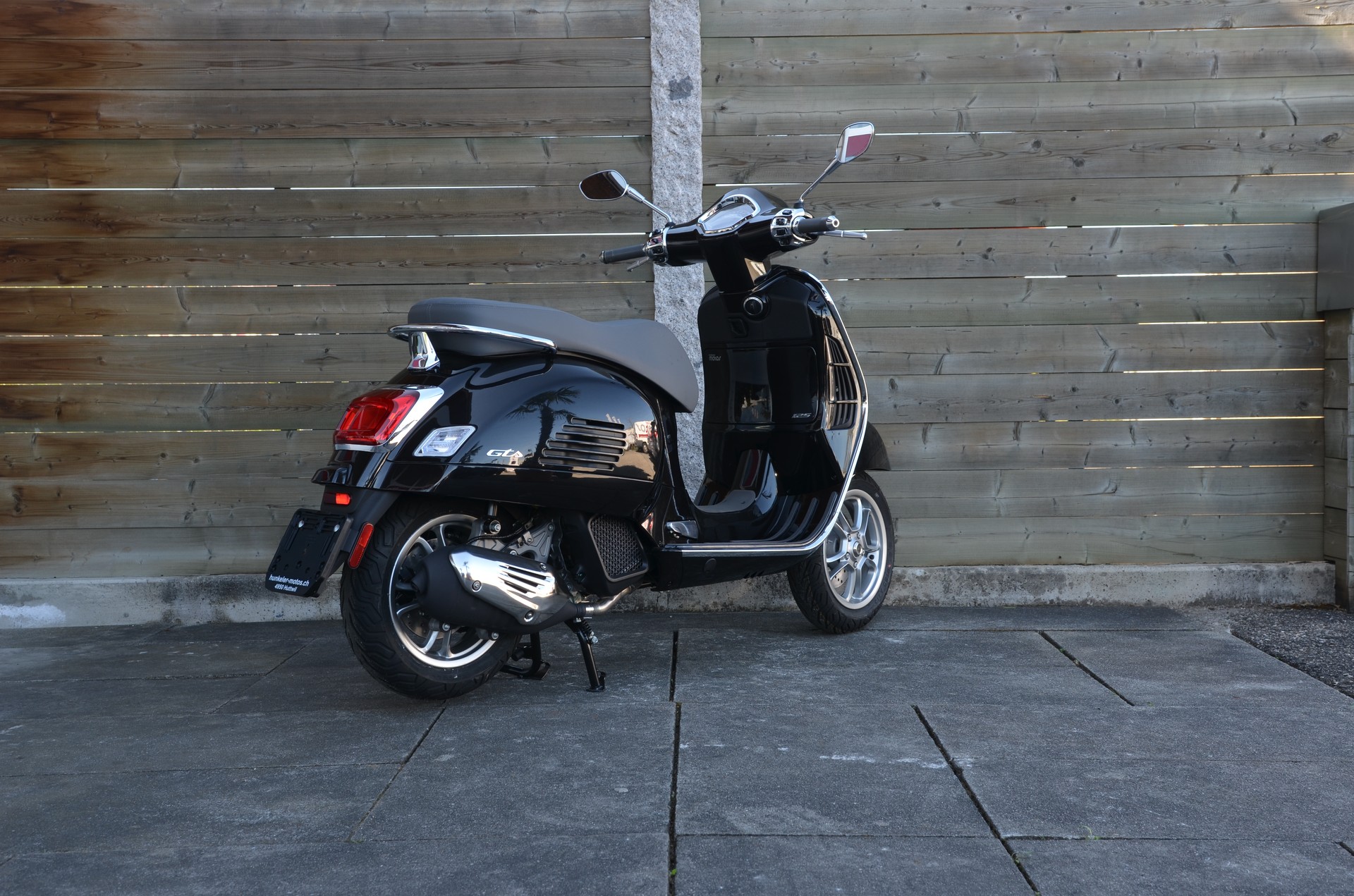 PIAGGIO Vespa GTS 125 RST Euro 5+-image-4