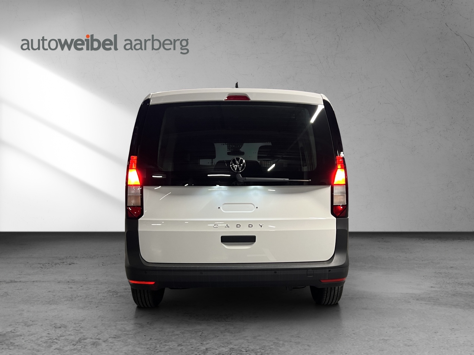 VW Caddy Cargo 1.5 TSI Entry-showroom-element-2