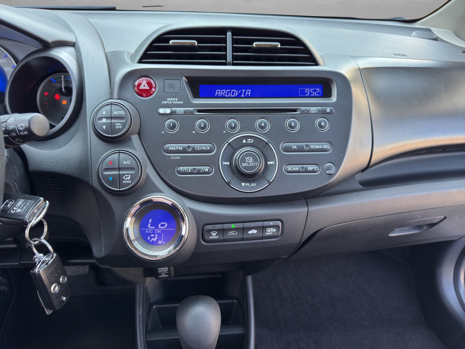 HONDA Jazz 1.3i Hybrid Comfort CVT-image-14