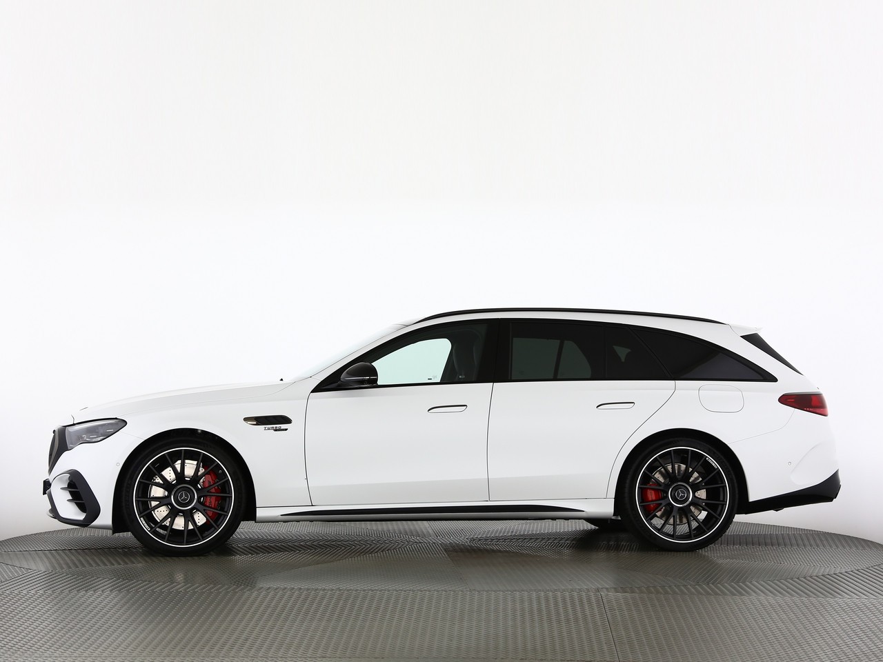 MERCEDES-BENZ E 53 Hybrid T 4Matic+ 9G-Tronic-showroom-element-1