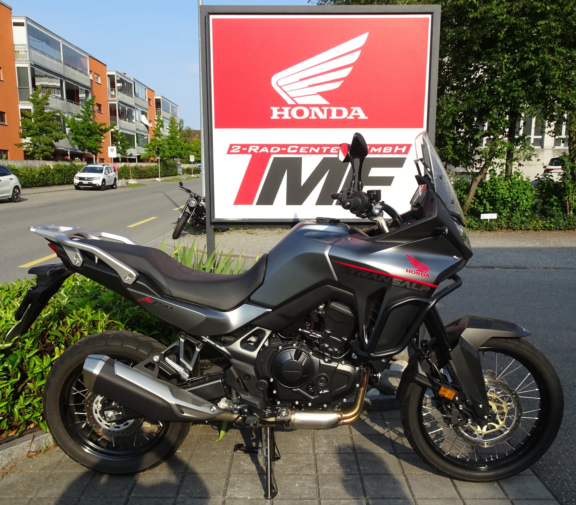 HONDA XL 750 Transalp-image-0