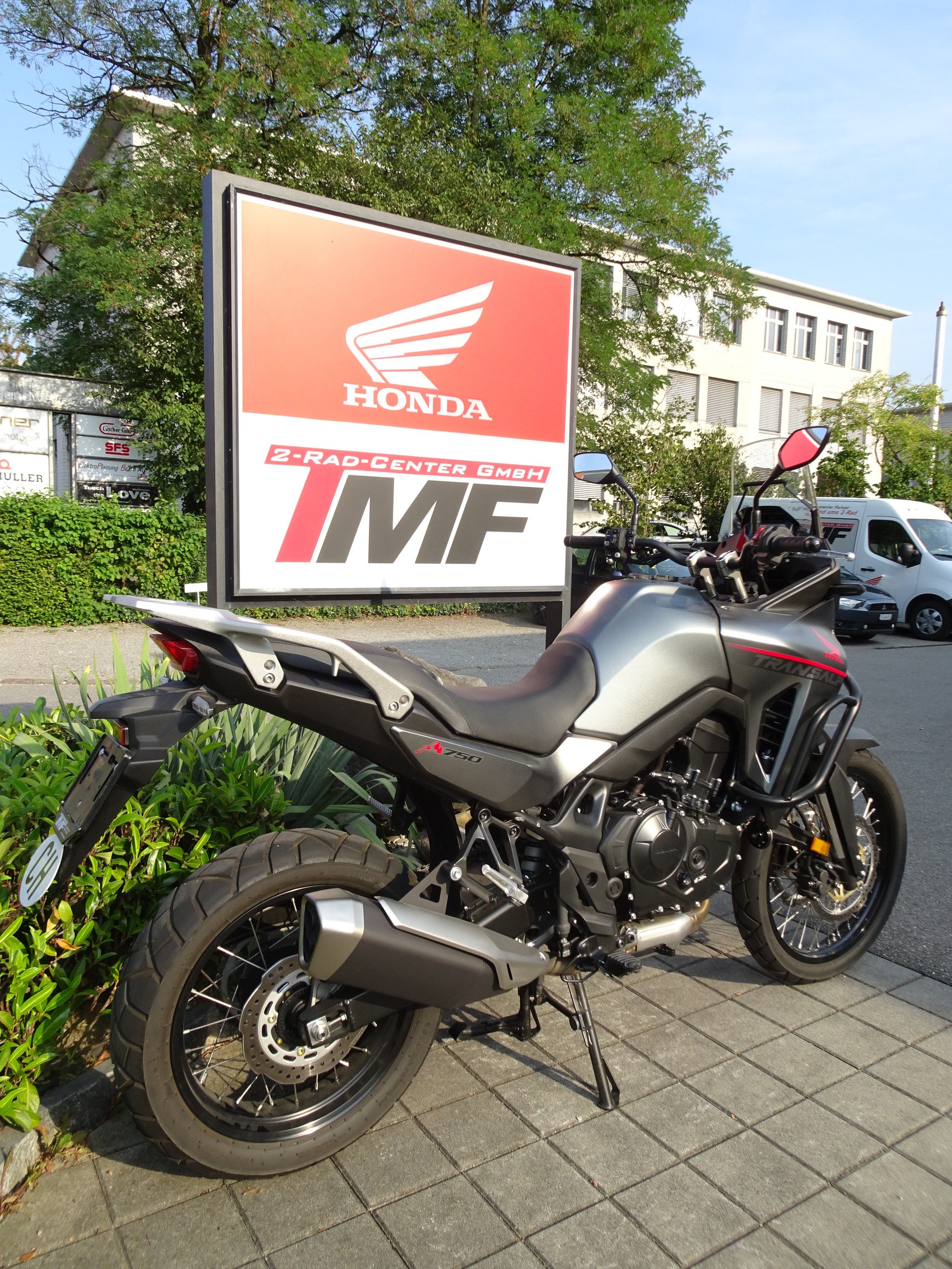 HONDA XL 750 Transalp-image-2
