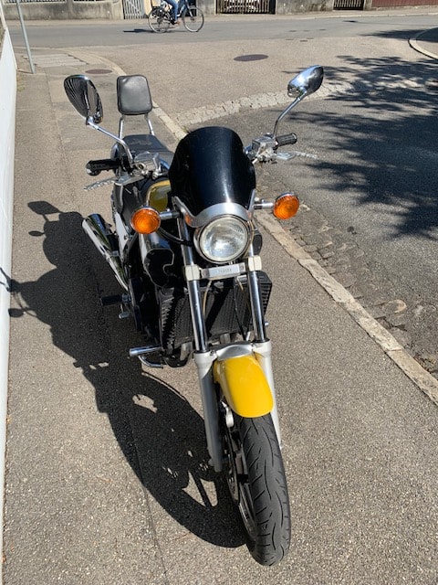 YAMAHA V-Max VMX 1200-image-1